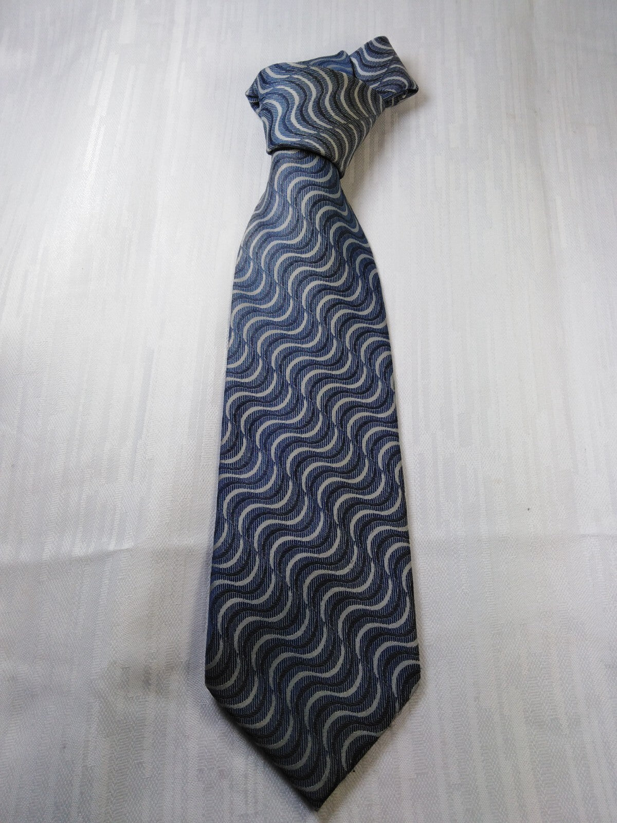 ROCCOBAROCCO 100% SETA SILK TIE CRAVATTA NECKTIE ITALY VINTAGE SELF TIPPED