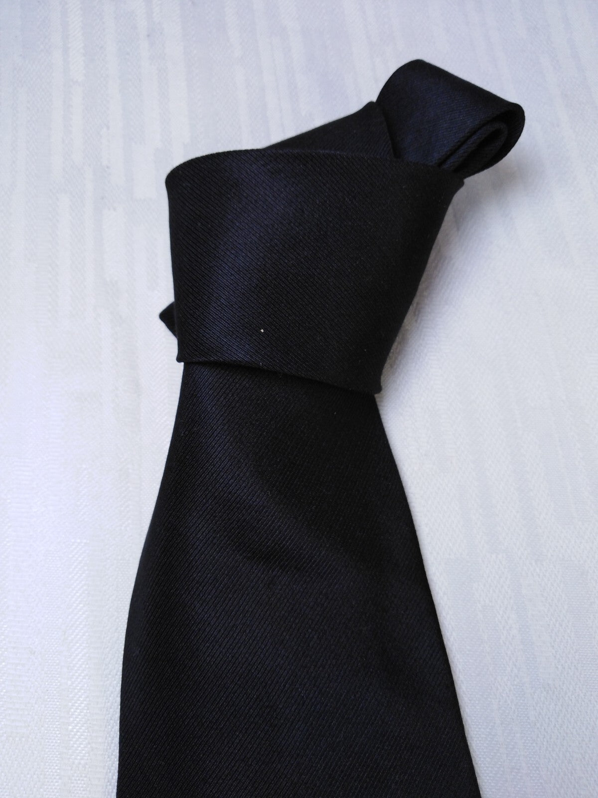 UNGARO PARIS 100% SILK TIE SETA CRAVATTA NECKTIE MADE IN ITALY CLASSIC
