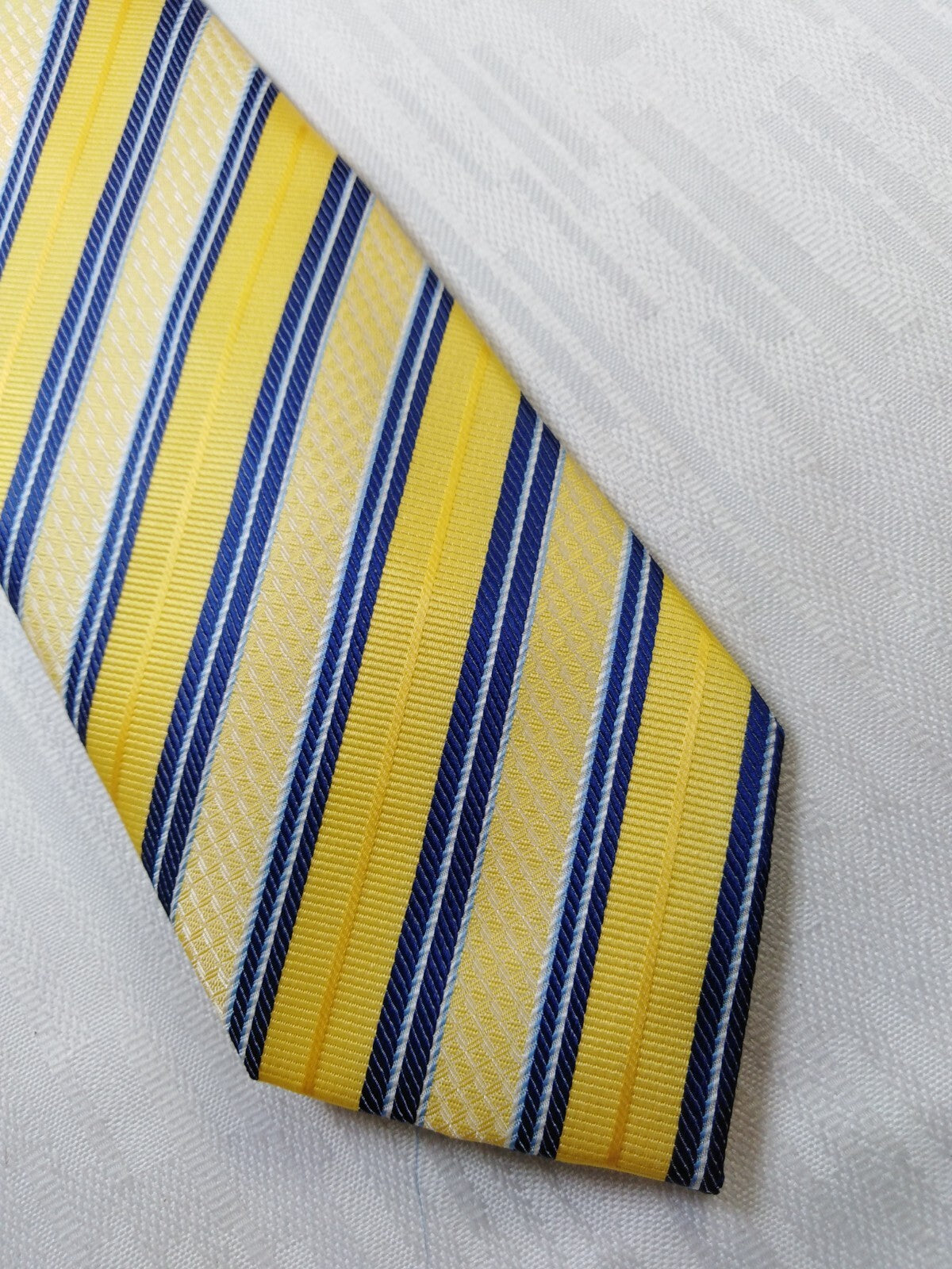 GIORGIO MARIANI 100% SETA SILK TIE CRAVATTA NECKTIE ITALY VINTAGE SELF TIPPED