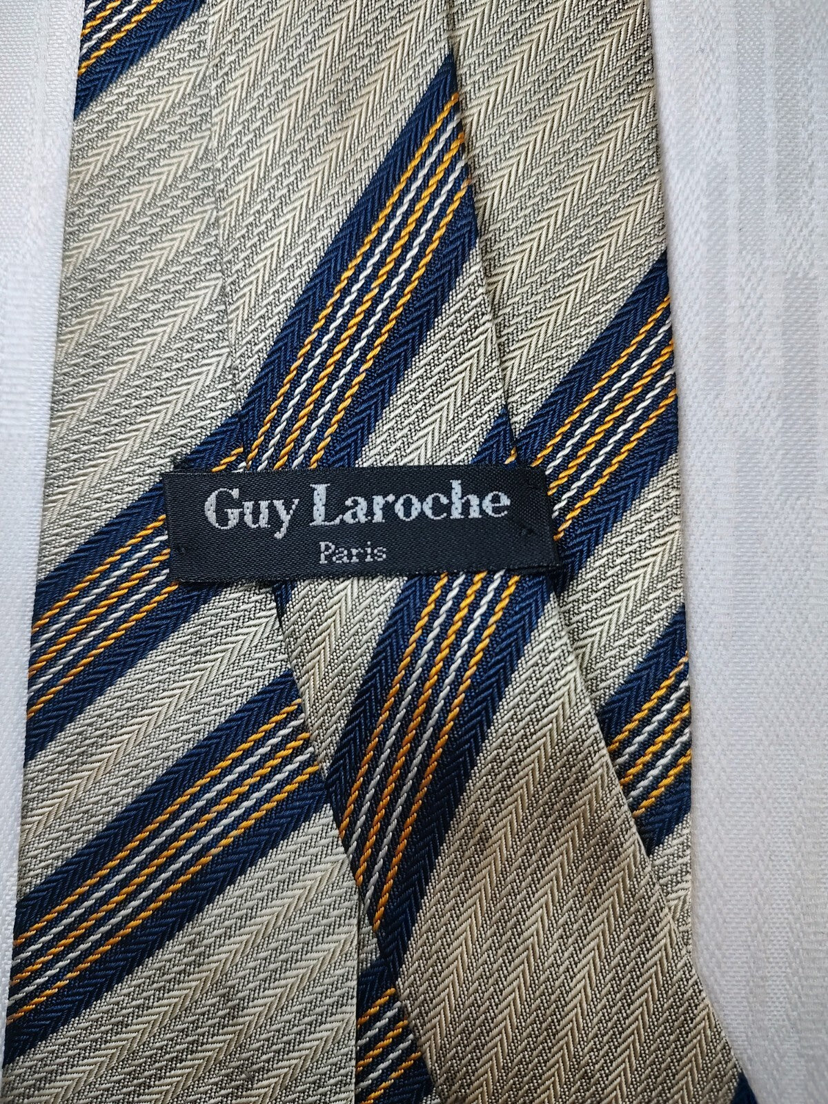 GUY LAROCHE 100% SILK TIE SETA CRAVATTA NECKTIE MADE IN ITALY CLASSIC