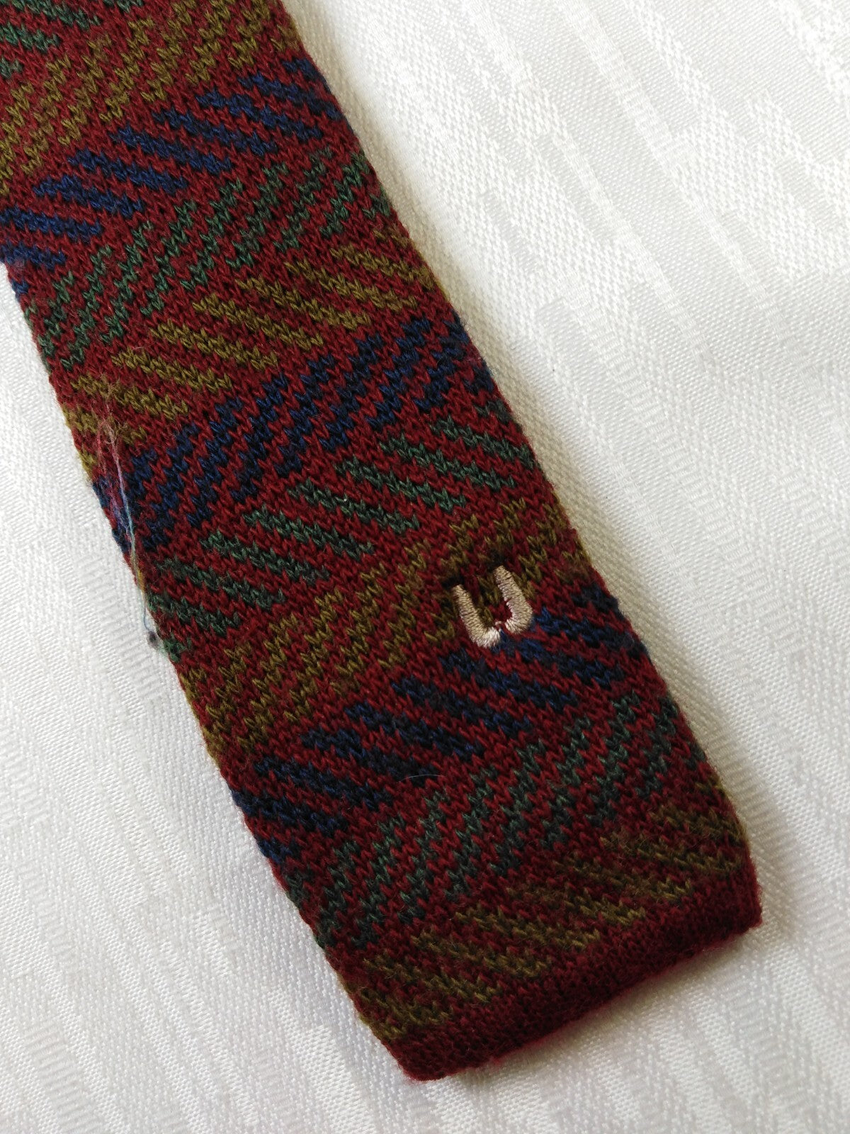 UNGARO 100% LANA TIE CRAVATTA NECKTIE MADE IN ITALY CLASSIC TRUNK