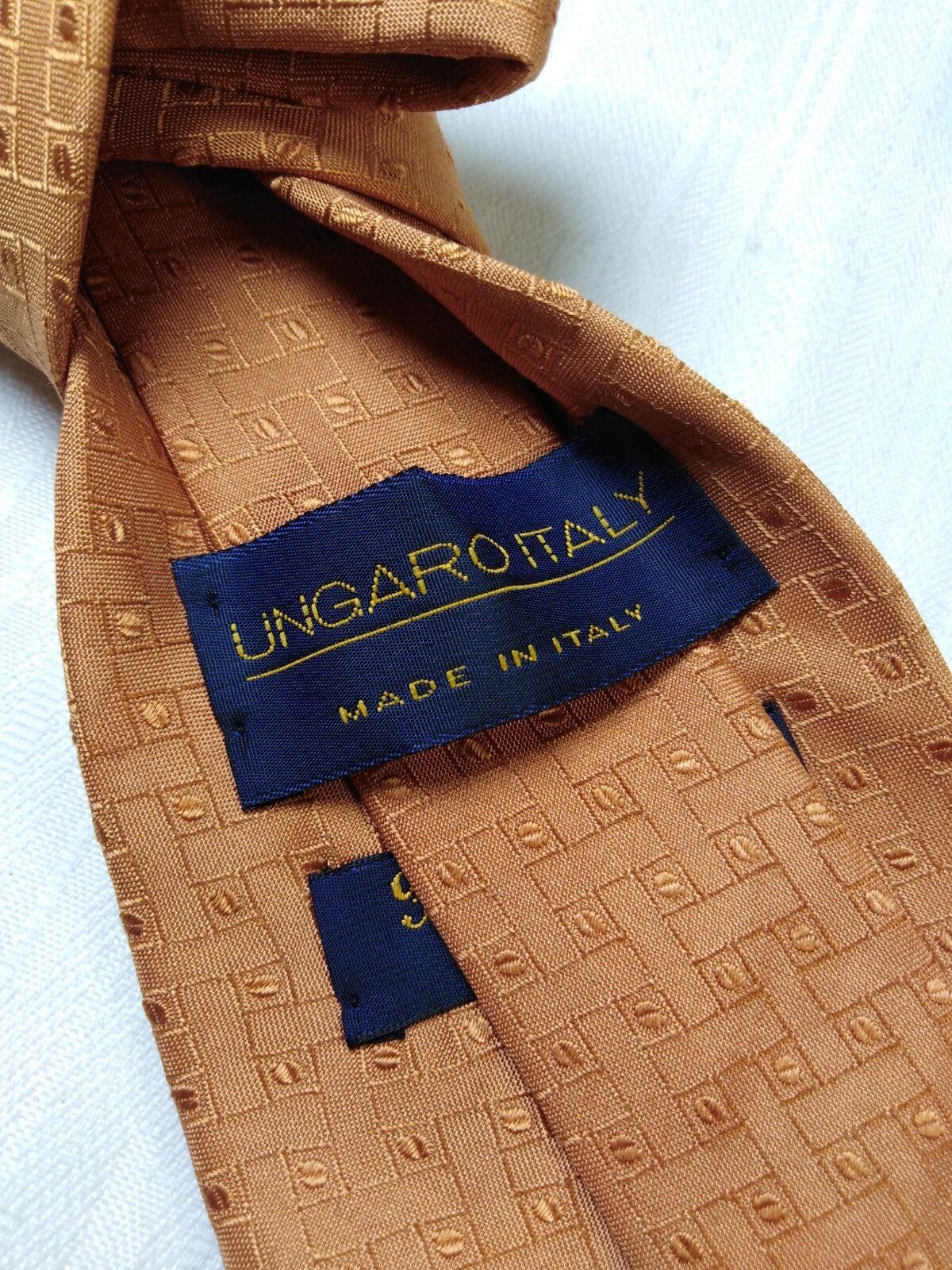 UNGARO ITALY 100% SILK TIE SETA CRAVATTA NECKTIE ITALY VINTAGE CLASSIC