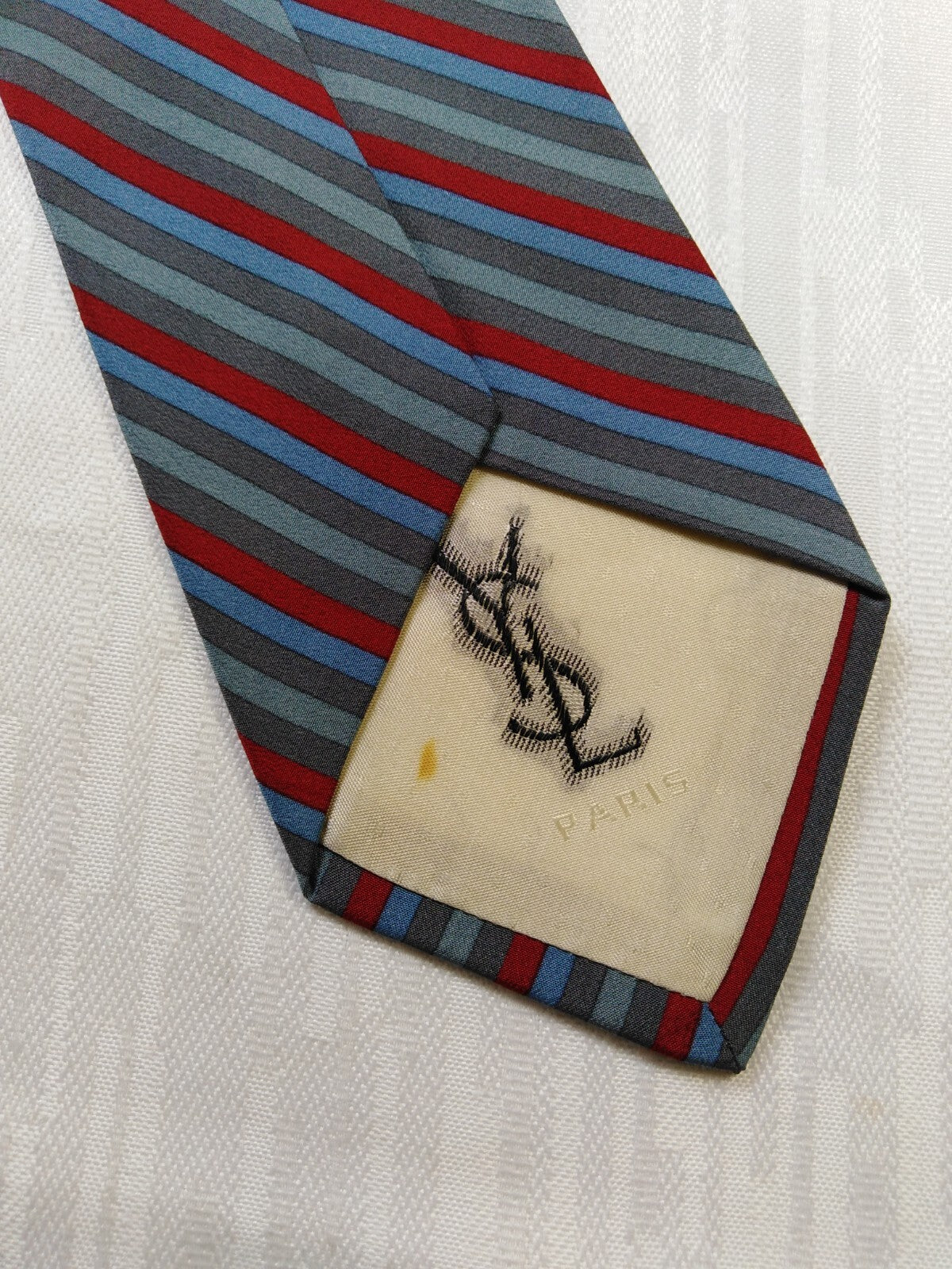YVES SAINT LAURENT 100% SILK TIE SETA CRAVATTA NECKTIE MADE IN ITALY CLASSIC