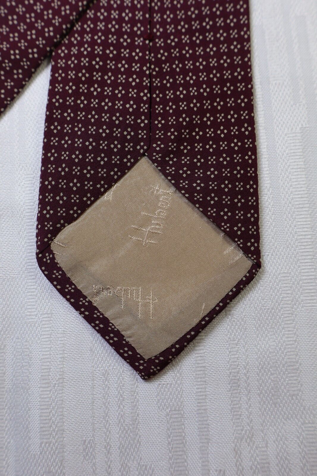 HUBERT MILANO 100%  SILK TIE SETA CRAVATTA NECKTIE MADE IN ITALY CLASSIC