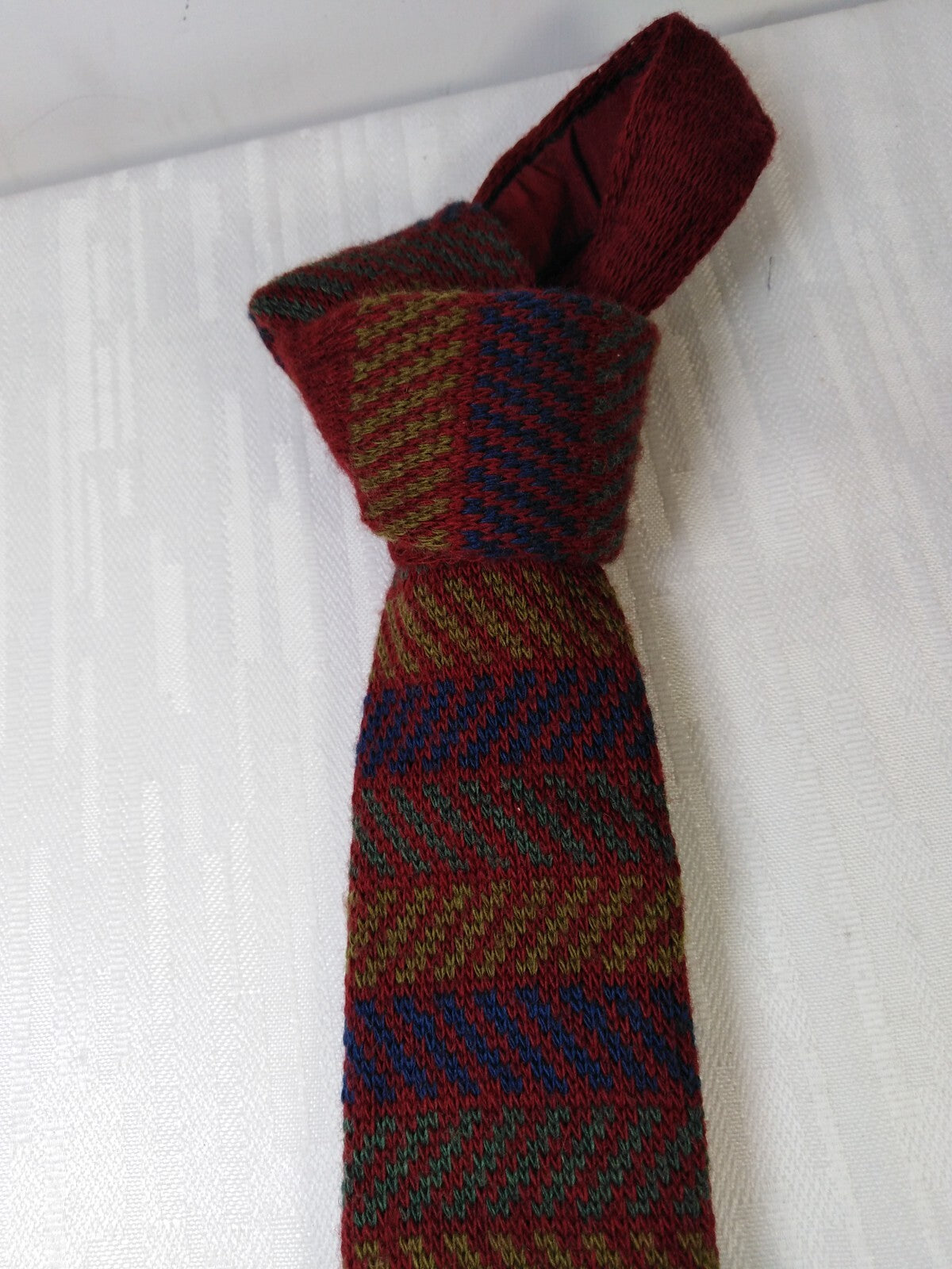 UNGARO 100% LANA TIE CRAVATTA NECKTIE MADE IN ITALY CLASSIC TRUNK