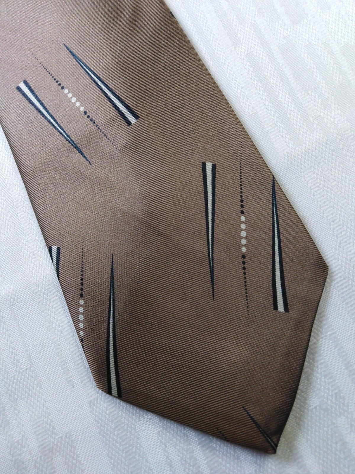 GUY LAROCHE 100% SETA SILK TIE CRAVATTA NECKTIE MADE IN USA VINTAGE CLASSIC