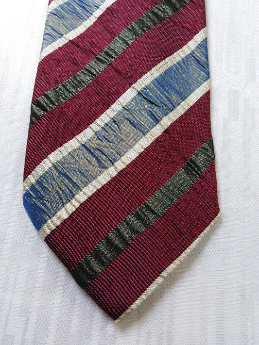 HUGO BOSS 100% SILK TIE SETA CRAVATTA NECKTIE MADE IN ITALIA CLASSIC