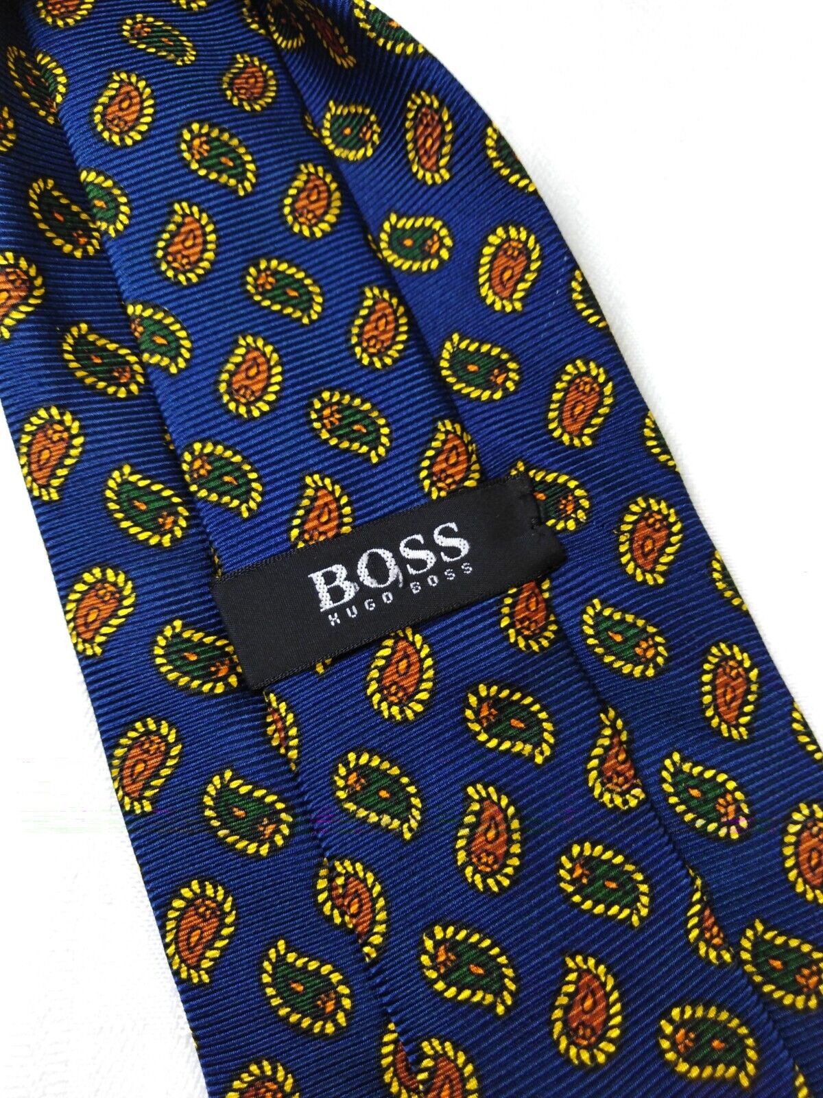 HUGO BOSS 100% SILK TIE SETA CRAVATTA NECKTIE MADE IN ITALIA CLASSIC