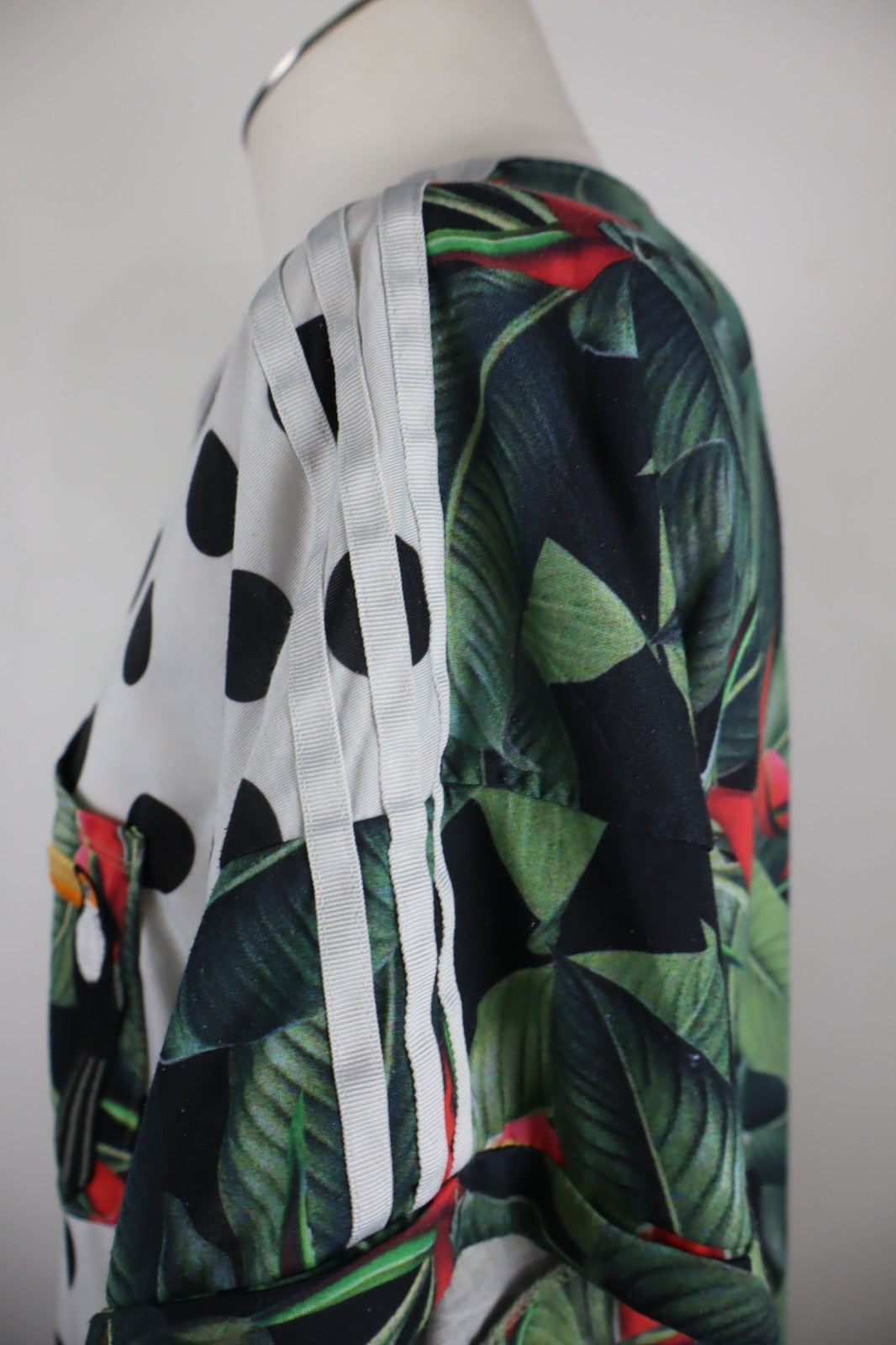 ADIDAS 3 STRIPES MAGLIA UOMO Tg I 46 T-SHIRT MAN CASUAL VINTAGE FLOREALI POIS