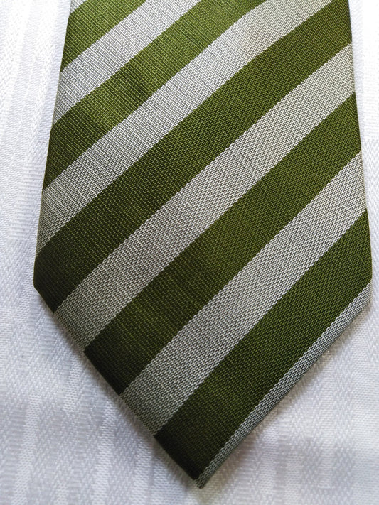 REGINA SCHRECKER 100% SILK TIE SETA CRAVATTA NECKTIE MADE IN ITALY SELF TIPPED