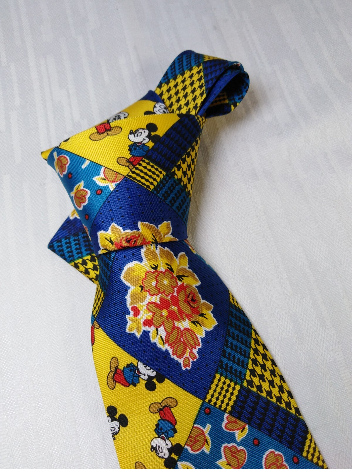 WALT DISNEY ISIDE 100% SILK TIE SETA CRAVATTA NECKTIE ITALY VINTAGE CLASSIC
