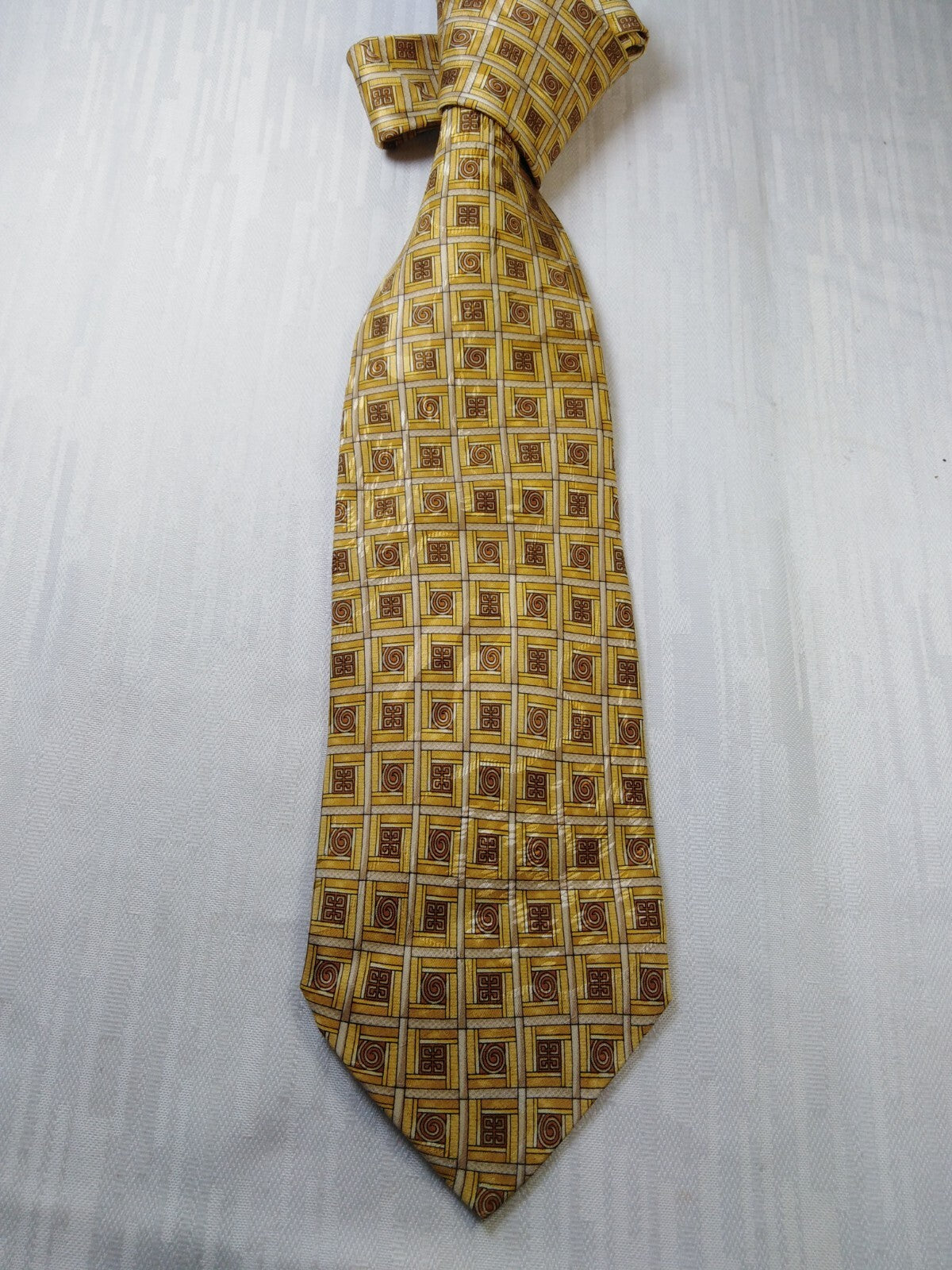 GIVENCHY 100% SILK TIE SETA CRAVATTA NECKTIE MADE IN ITALY CLASSIC