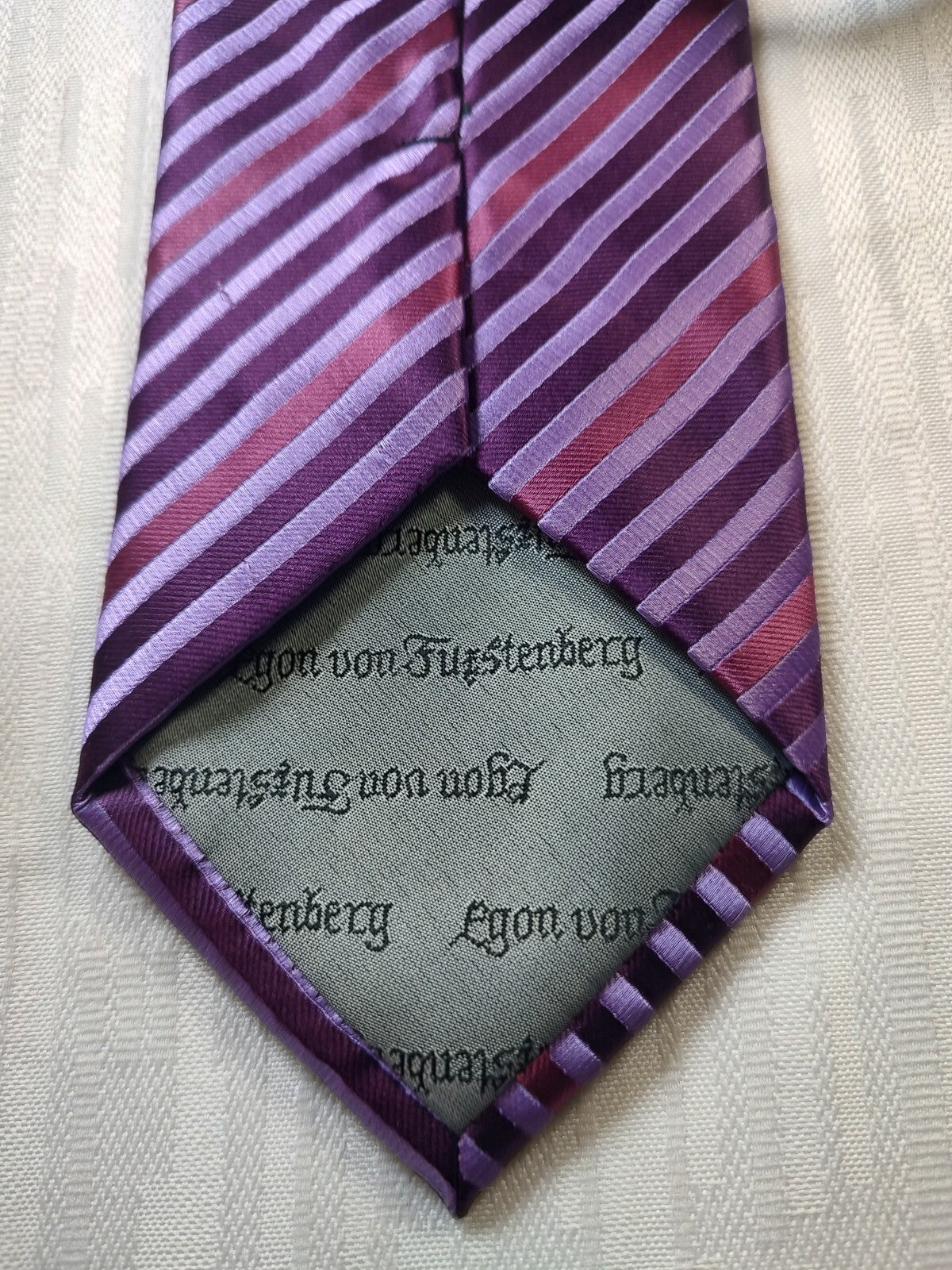 EGON VON FURSTENBERG 100% SILK TIE SETA CRAVATTA NECKTIE MADE IN ITALIA CLASSIC