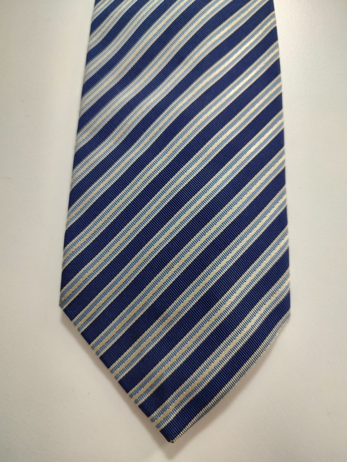 HUGO BOSS 100% SILK TIE SETA CRAVATTA NECKTIE MADE IN ITALY CLASSIC