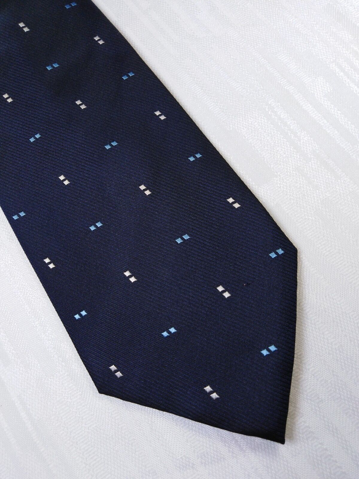 ONLY TIES 100% SETA SILK TIE CRAVATTA NECKTIE ITALY VINTAGE CLASSIC