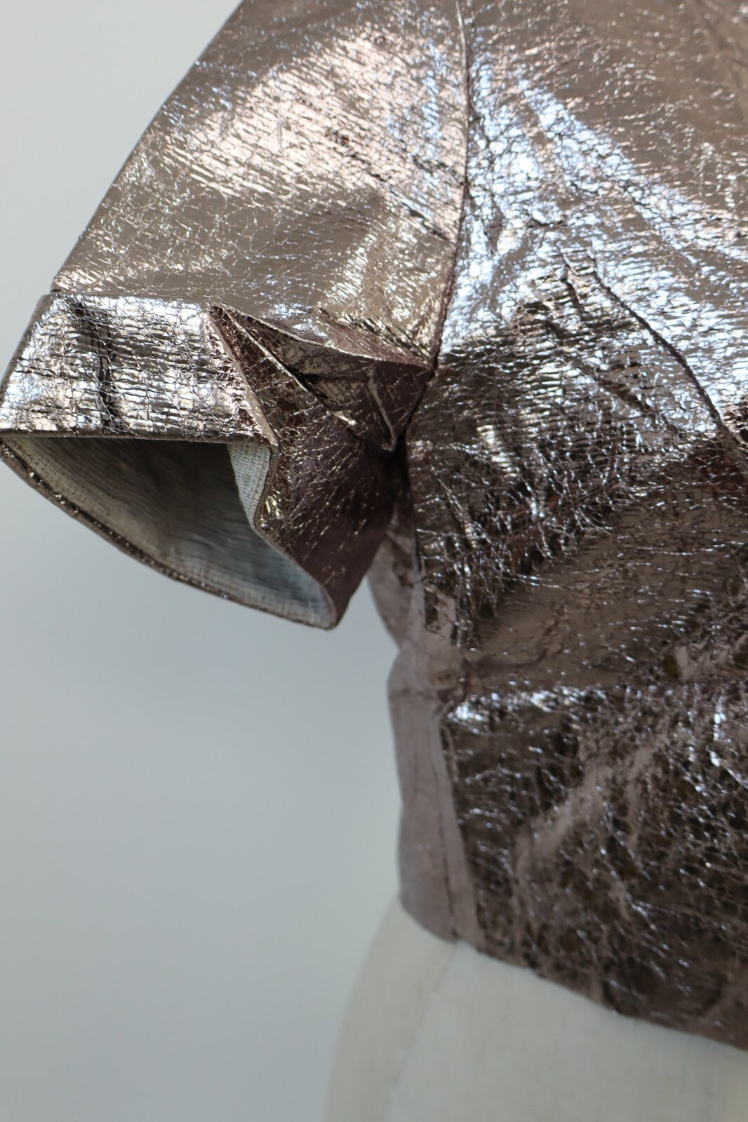 MAGLIA CROP TOP DONNA TG L T-SHIRT INDIE METALLIZZATO FUTURISTICO Y2K 2000'S