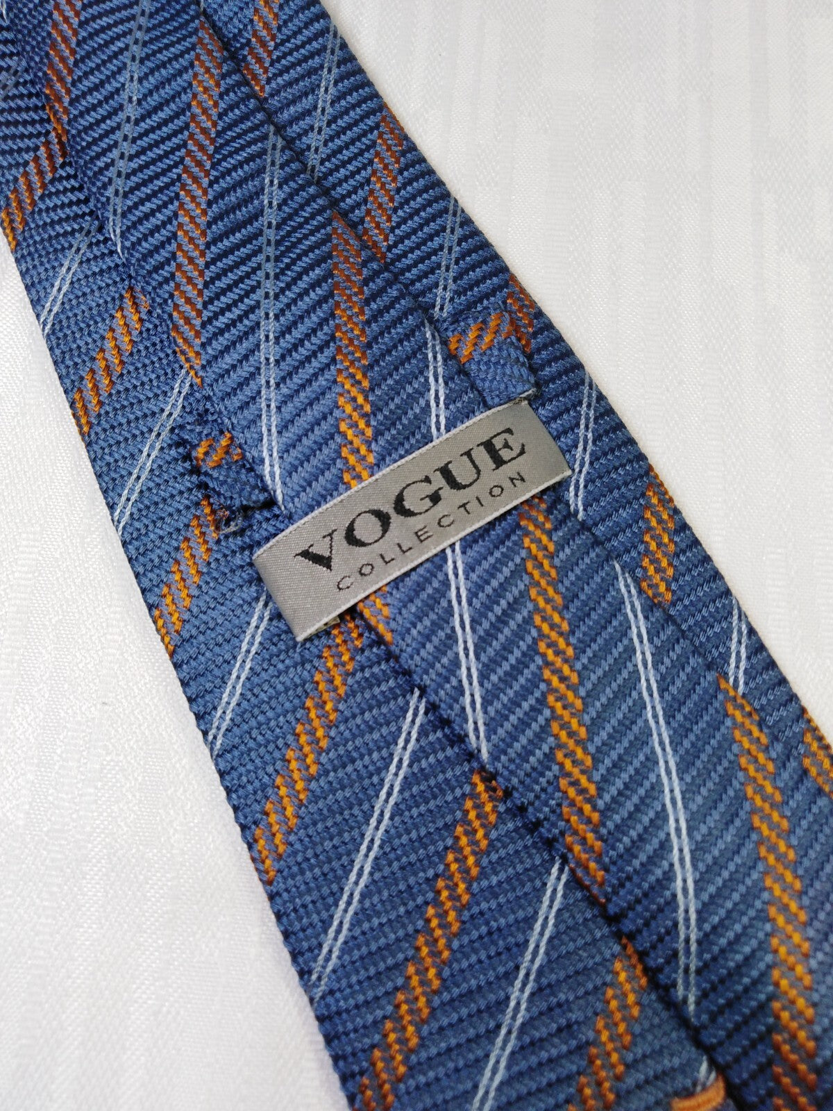 VOGUE 100% SILK TIE SETA CRAVATTA NECKTIE ITALY VINTAGE SELF TIPPED