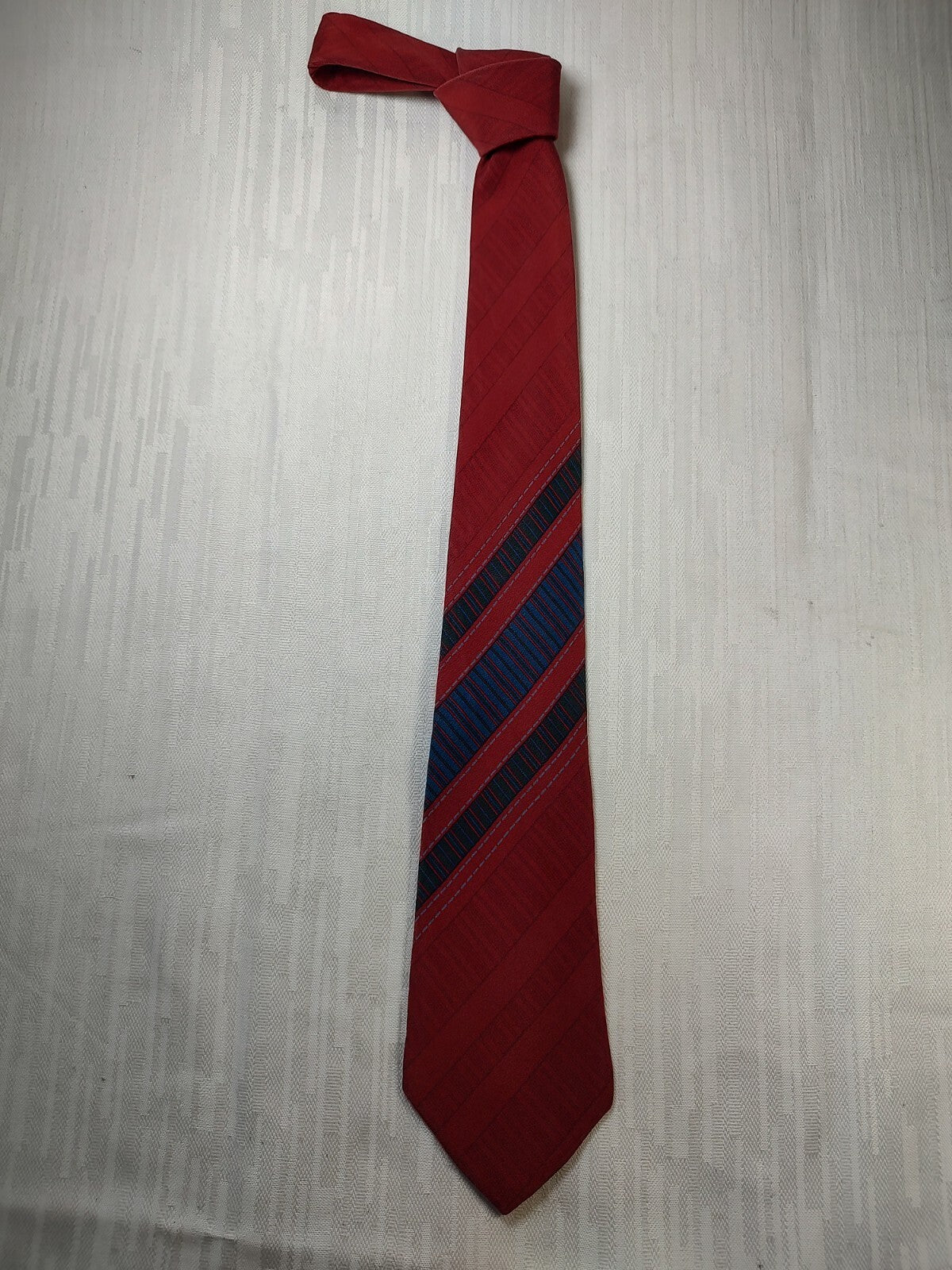 GUY LAROCHE 100% SILK TIE SETA CRAVATTA NECKTIE MADE IN ITALY CLASSIC