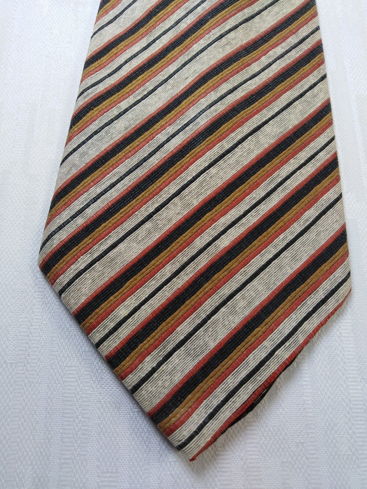 HUBERT MILANO 100%  SILK TIE SETA CRAVATTA NECKTIE MADE IN ITALY CLASSIC