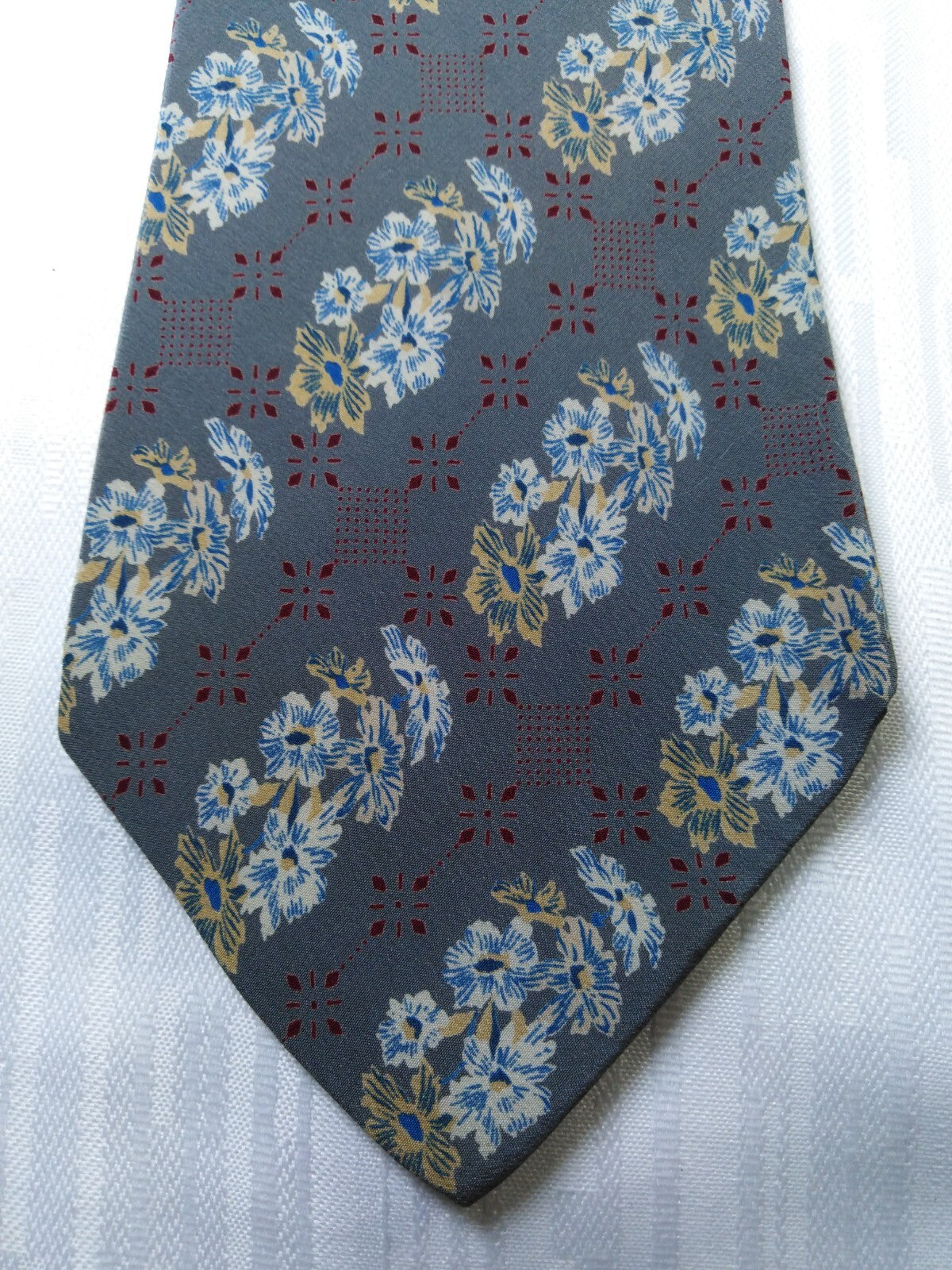 EMANUEL UNGARO 100% SILK TIE SETA CRAVATTA NECKTIE MADE IN ITALY