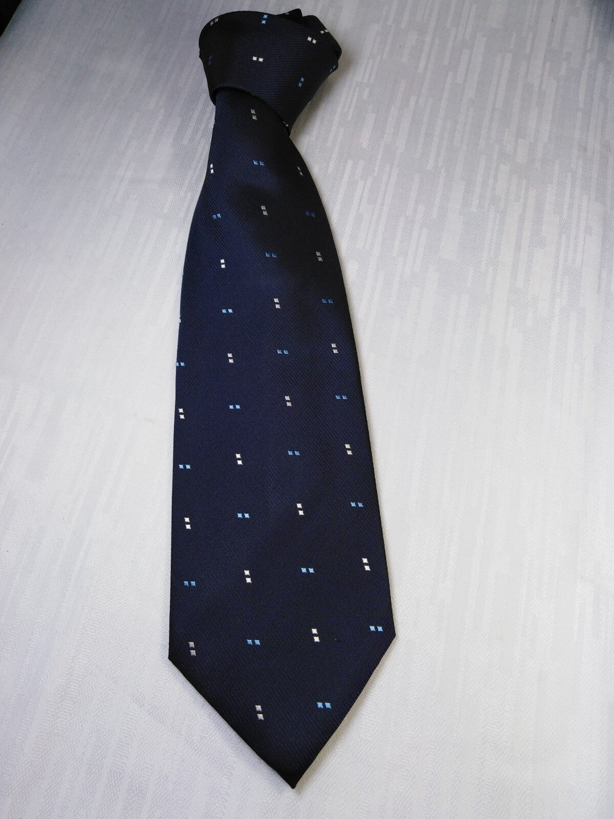 ONLY TIES 100% SETA SILK TIE CRAVATTA NECKTIE ITALY VINTAGE CLASSIC