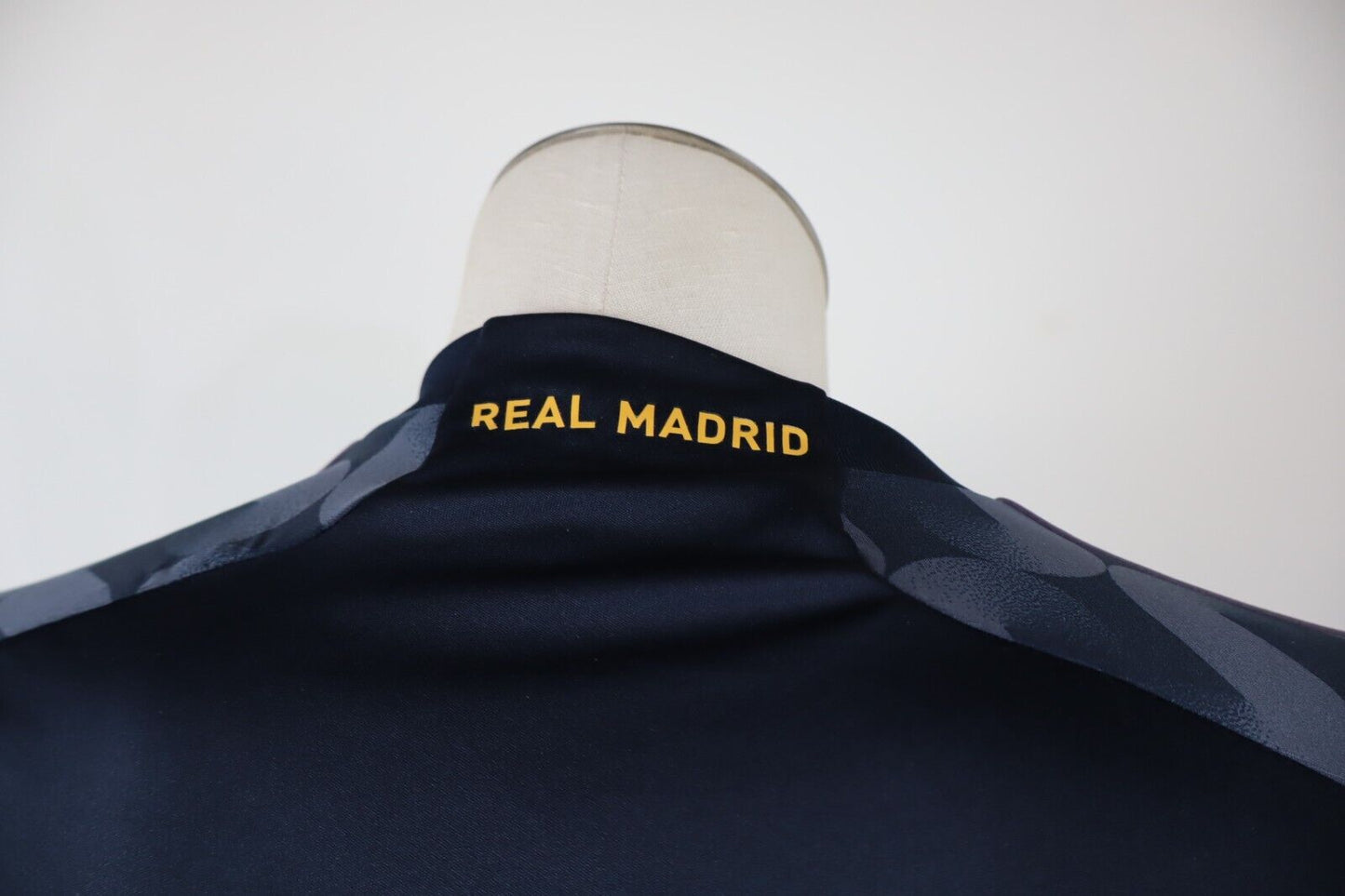 ADIDAS REAL MADRID MBAPPE 9 MAGLIA CALCIO UOMO Tg M SOCCER VINTAGE JERSEY 24/25
