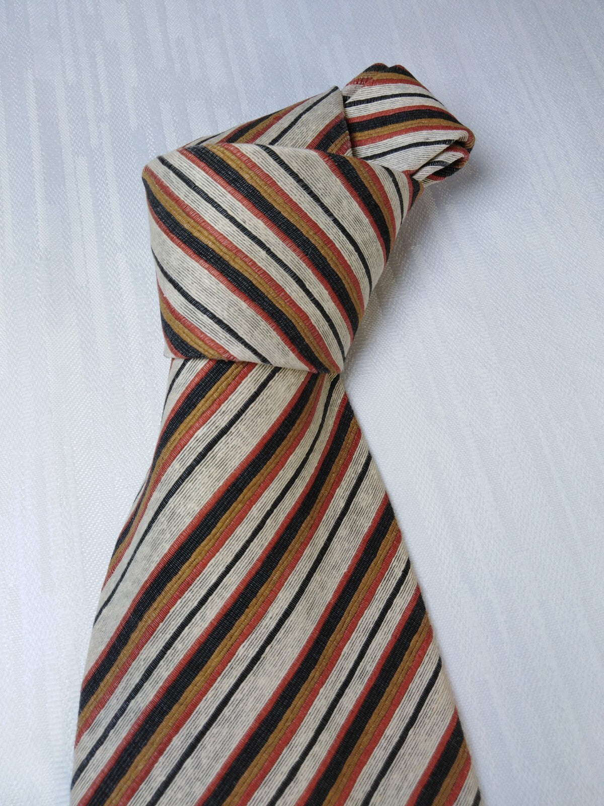HUBERT MILANO 100%  SILK TIE SETA CRAVATTA NECKTIE MADE IN ITALY CLASSIC
