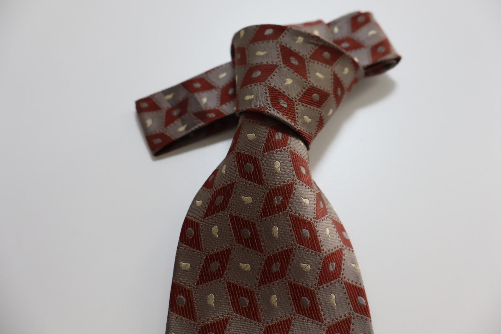 GIANFRANCO FERRE' 100% SILK TIE SETA CRAVATTA NECKTIE MADE IN ITALY CLASSIC