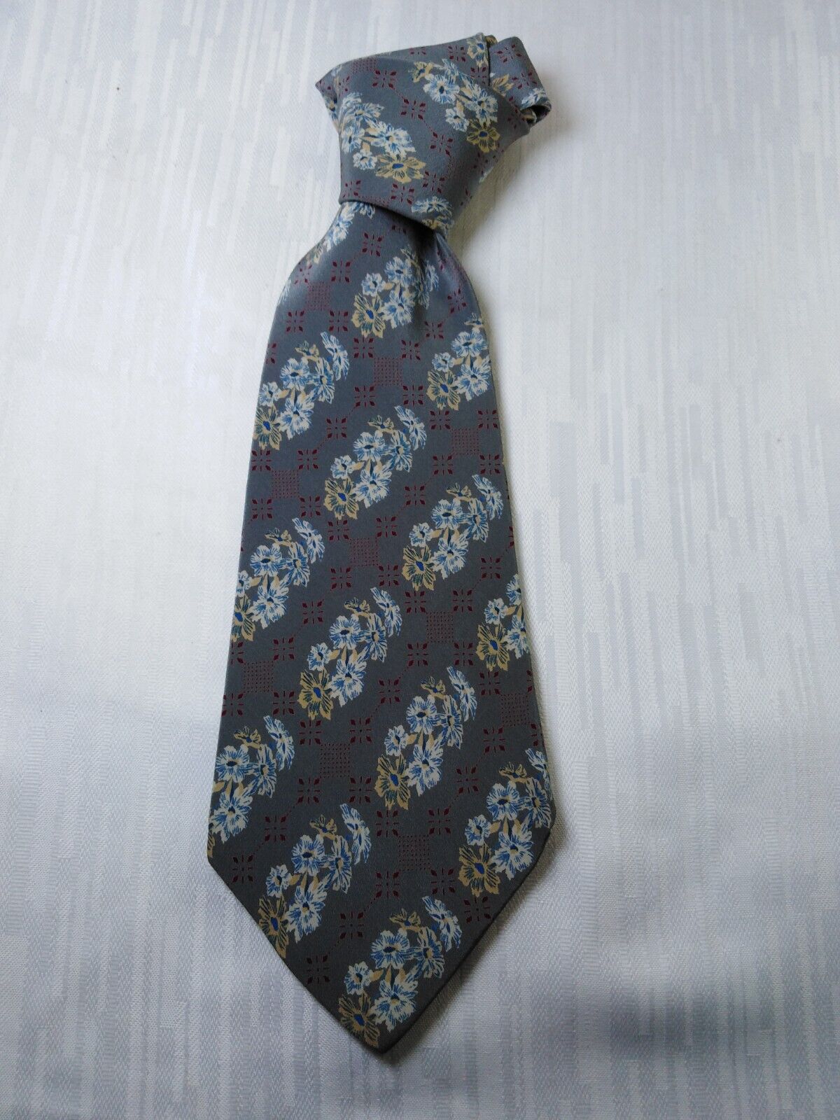 EMANUEL UNGARO 100% SILK TIE SETA CRAVATTA NECKTIE MADE IN ITALY