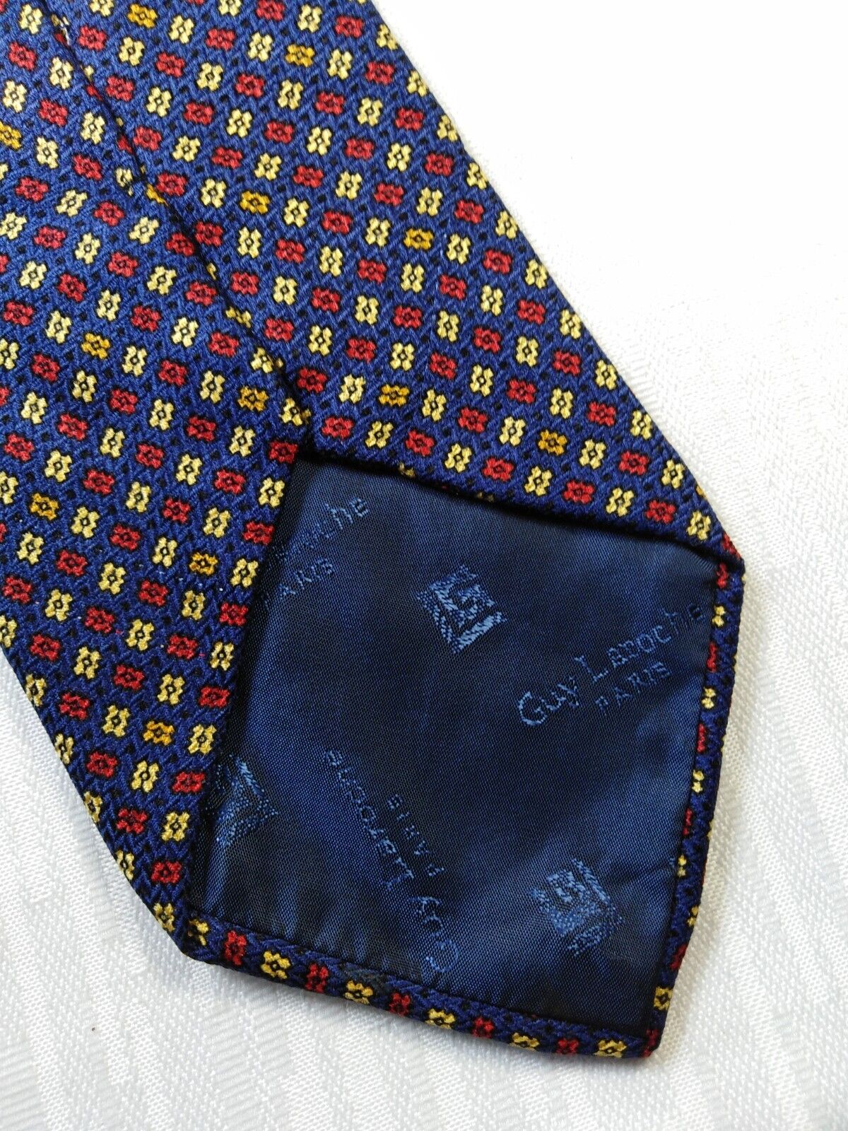 GUY LAROCHE 100% SILK TIE SETA CRAVATTA NECKTIE ITALY VINTAGE CLASSIC