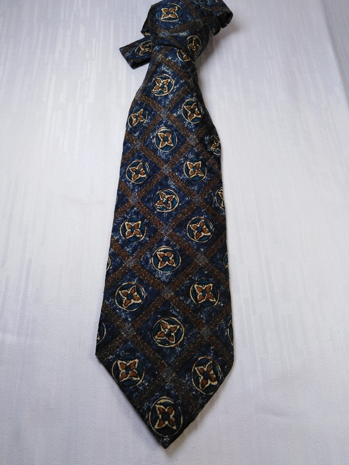 BUGATTI 100%  SILK TIE SETA CRAVATTA NECKTIE MADE IN ITALY
