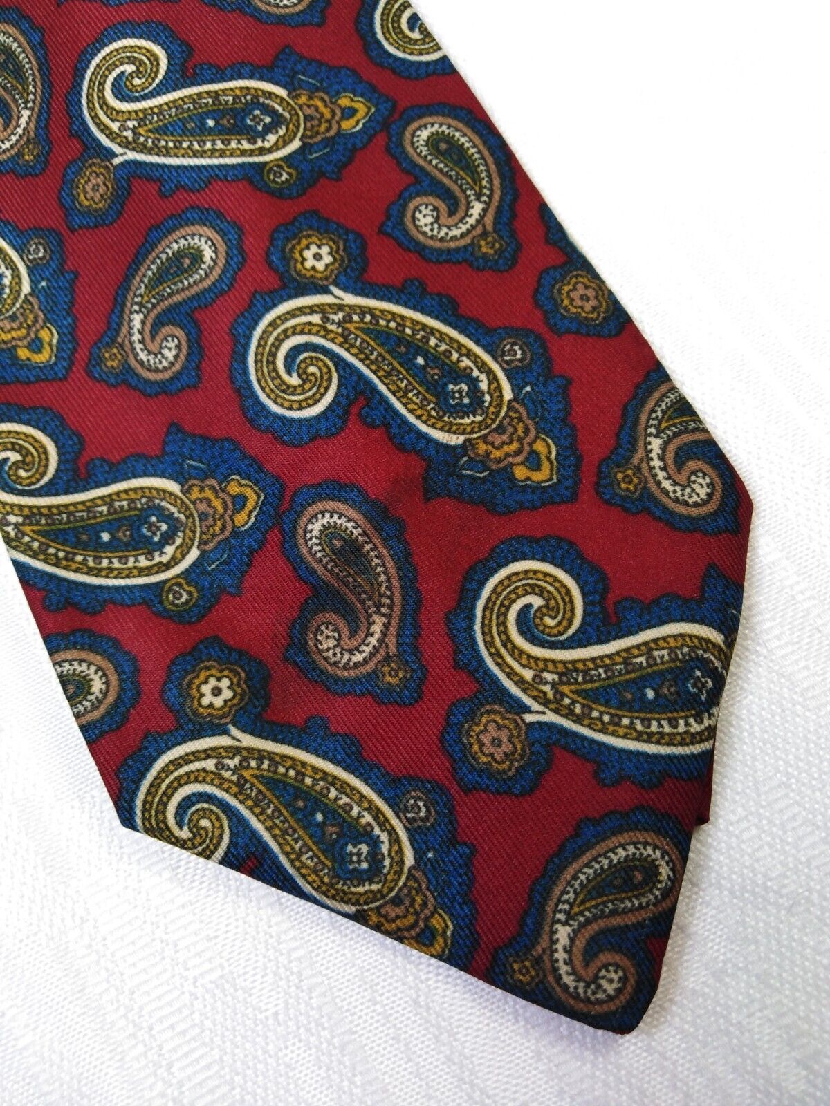 NINO SALZANO 100% SETA SILK TIE CRAVATTA NECKTIE ITALY VINTAGE CLASSIC