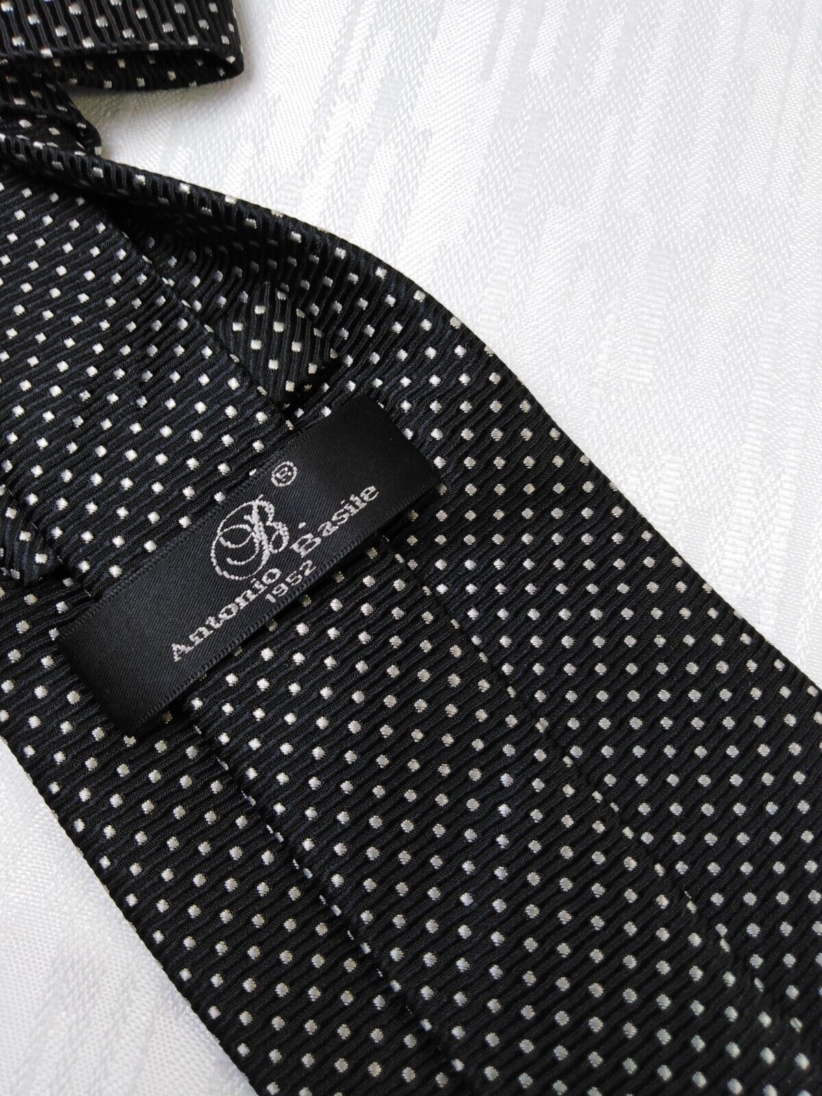 ANTONIO BASILE 100% SETA SILK TIE CRAVATTA NECKTIE ITALY VINTAGE