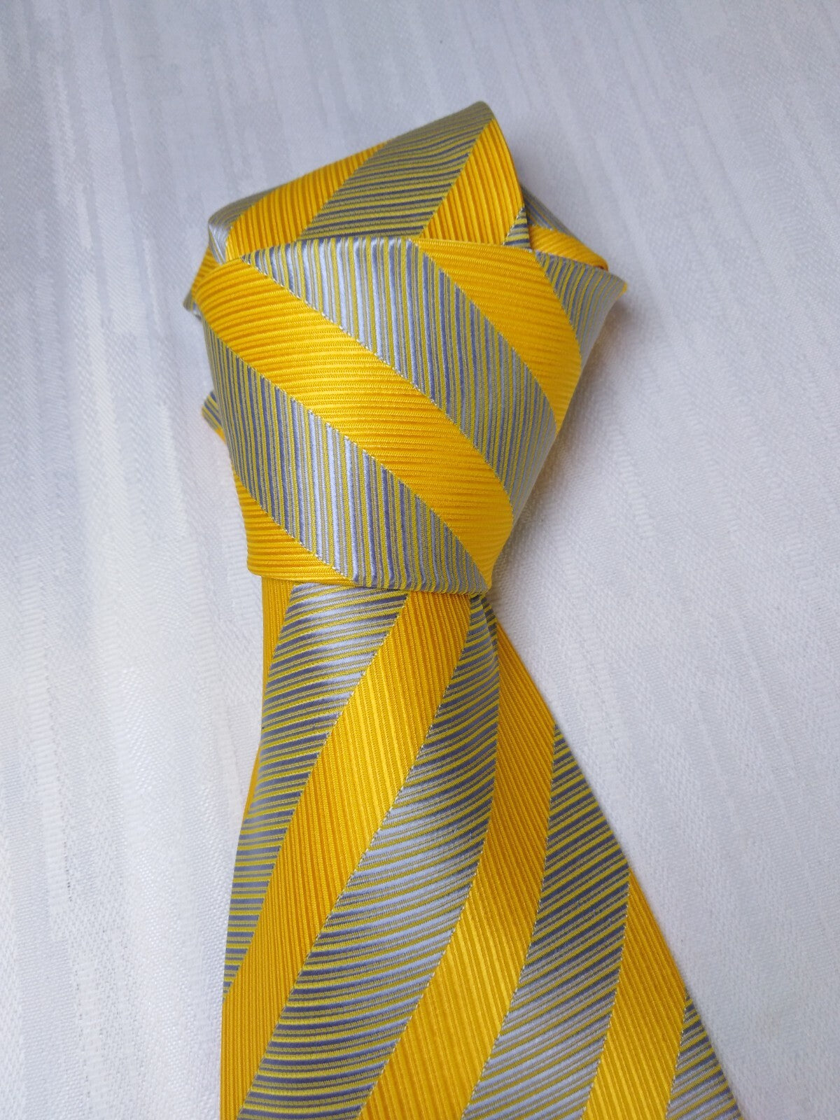 LUCIO LAMBERTI 100% SILK TIE SETA CRAVATTA NECKTIE MADE  ITALY SELF TIPPED