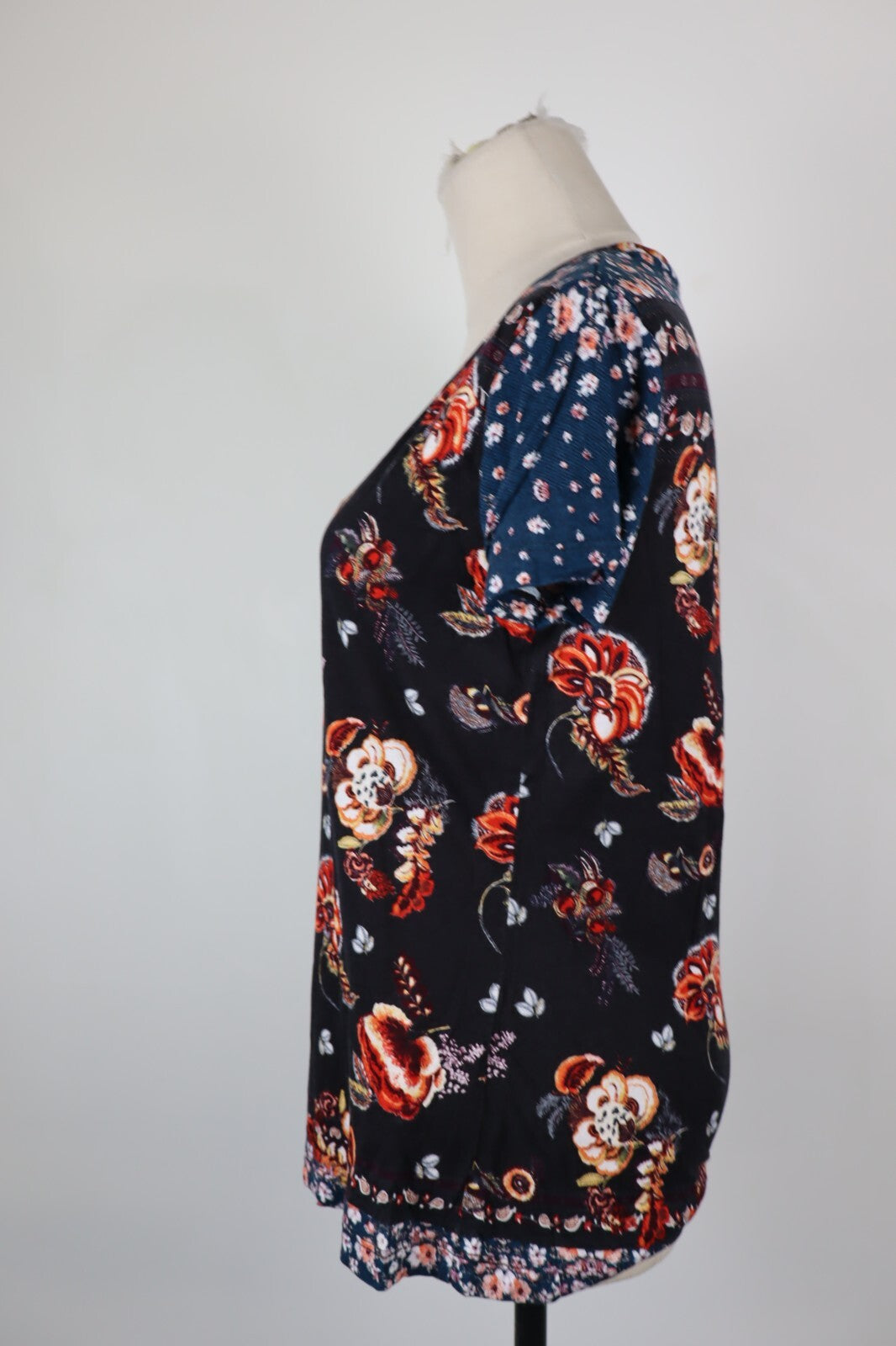 DESIGUAL MAGLIA DONNA TG. S WOMAN CASUAL VINTAGE T-SHIRT