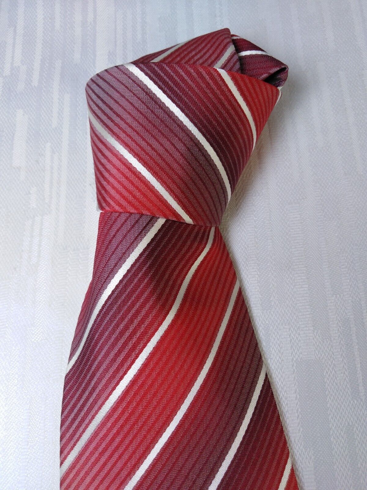 HUGO BOSS 100% SETA SILK TIE CRAVATTA NECKTIE ITALY VINTAGE CLASSIC UOMO
