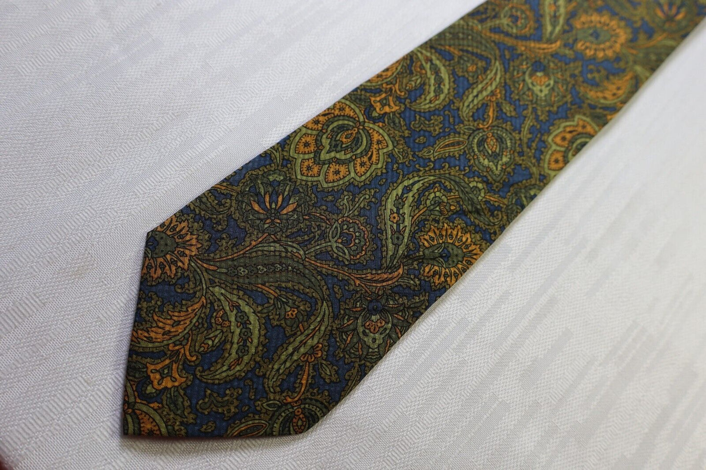 LAURA BIAGIOTTI 100%  SILK TIE SETA CRAVATTA NECKTIE MADE IN ITALY