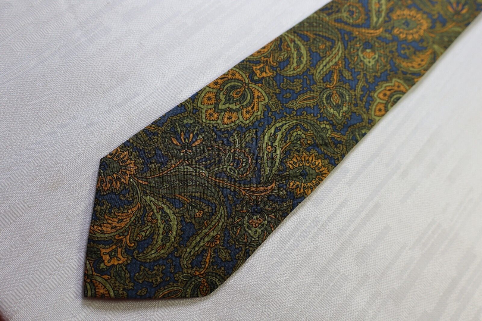 LAURA BIAGIOTTI 100%  SILK TIE SETA CRAVATTA NECKTIE MADE IN ITALY