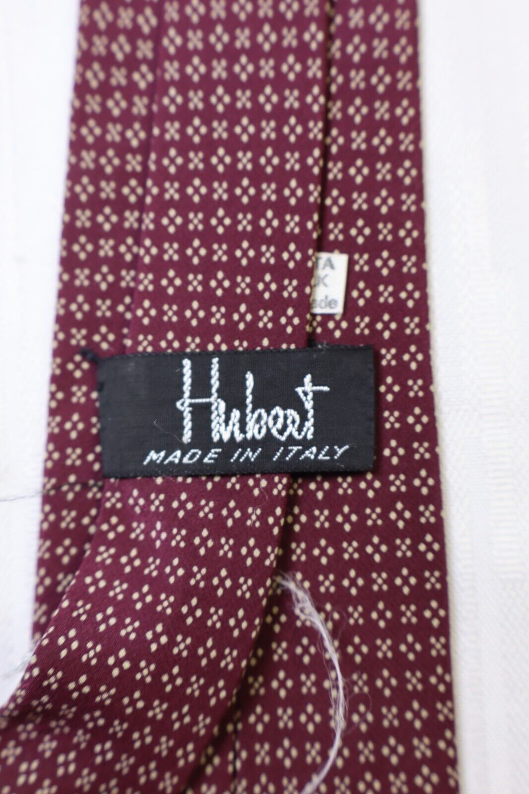 HUBERT MILANO 100%  SILK TIE SETA CRAVATTA NECKTIE MADE IN ITALY CLASSIC