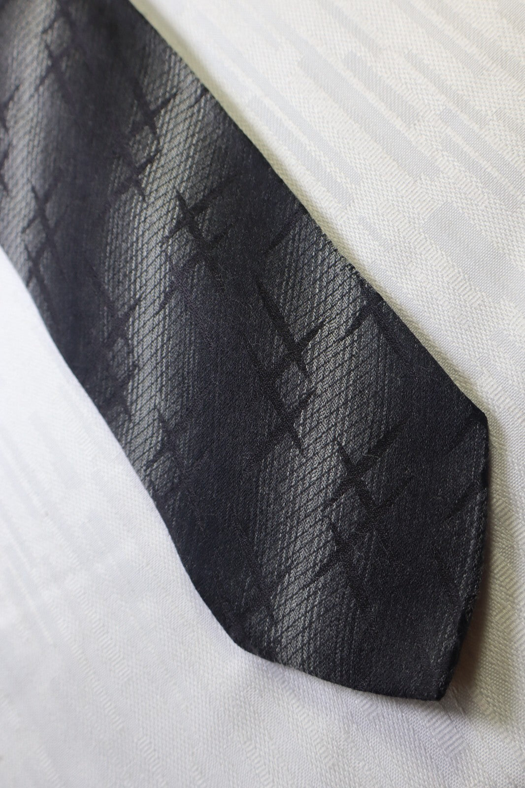 HUBERT MILANO LANA  SILK TIE SETA CRAVATTA NECKTIE MADE IN ITALY CLASSIC