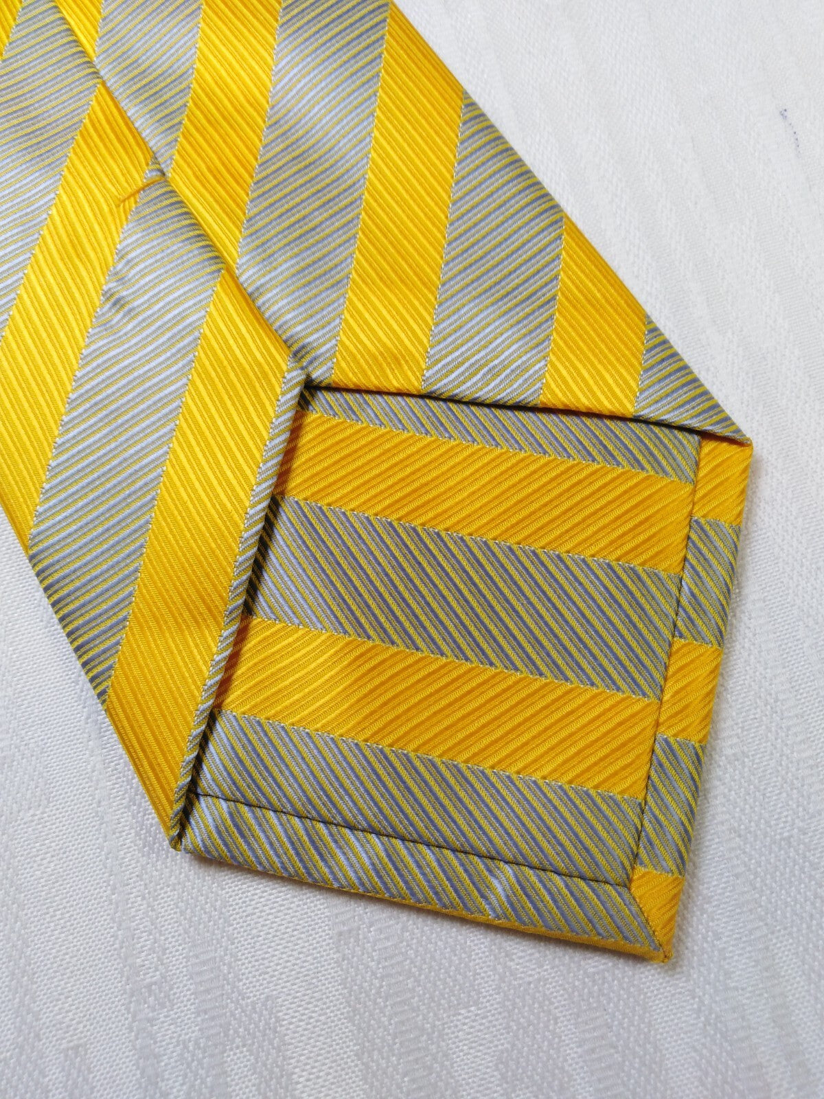 LUCIO LAMBERTI 100% SILK TIE SETA CRAVATTA NECKTIE MADE  ITALY SELF TIPPED