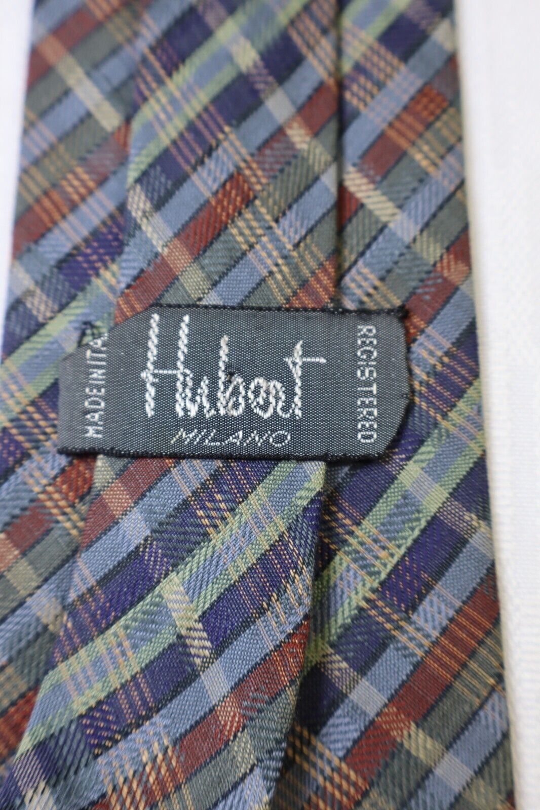 HUBERT MILANO 100%  SILK TIE SETA CRAVATTA NECKTIE MADE IN ITALY CLASSIC