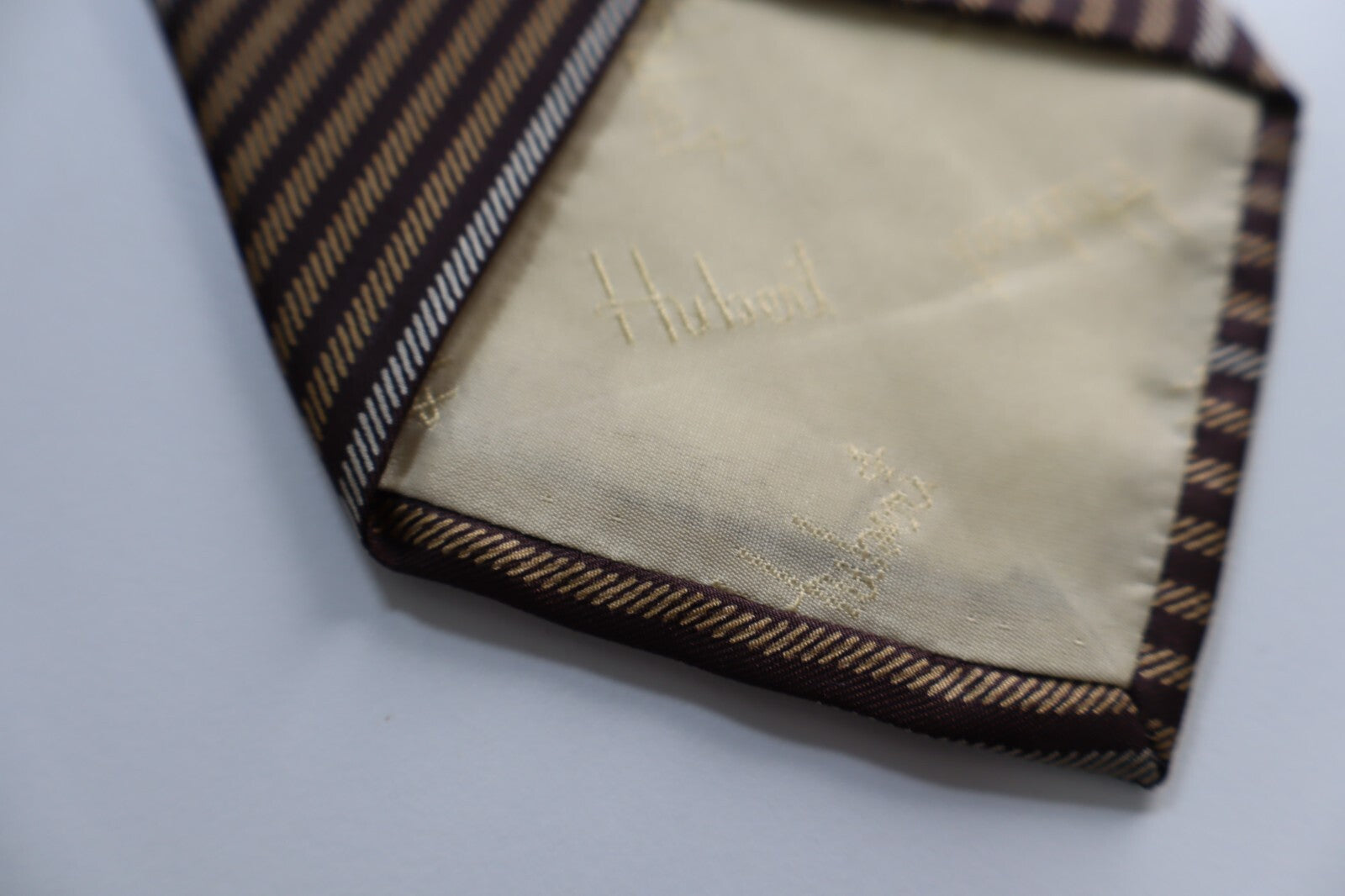HUBERT MILANO 100% SILK TIE SETA CRAVATTA NECKTIE MADE IN ITALY CLASSIC