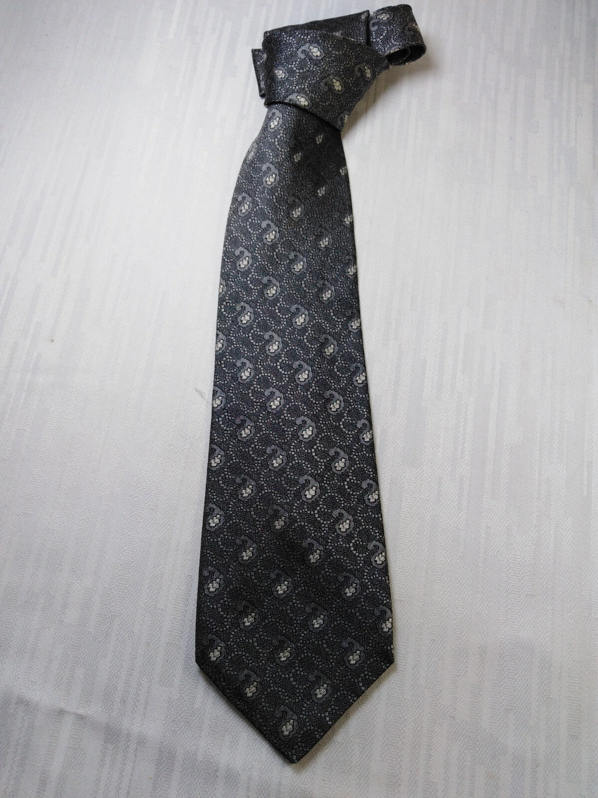 TRUSSARDI 100% SILK TIE SETA CRAVATTA NECKTIE MADE IN ITALY CLASSIC