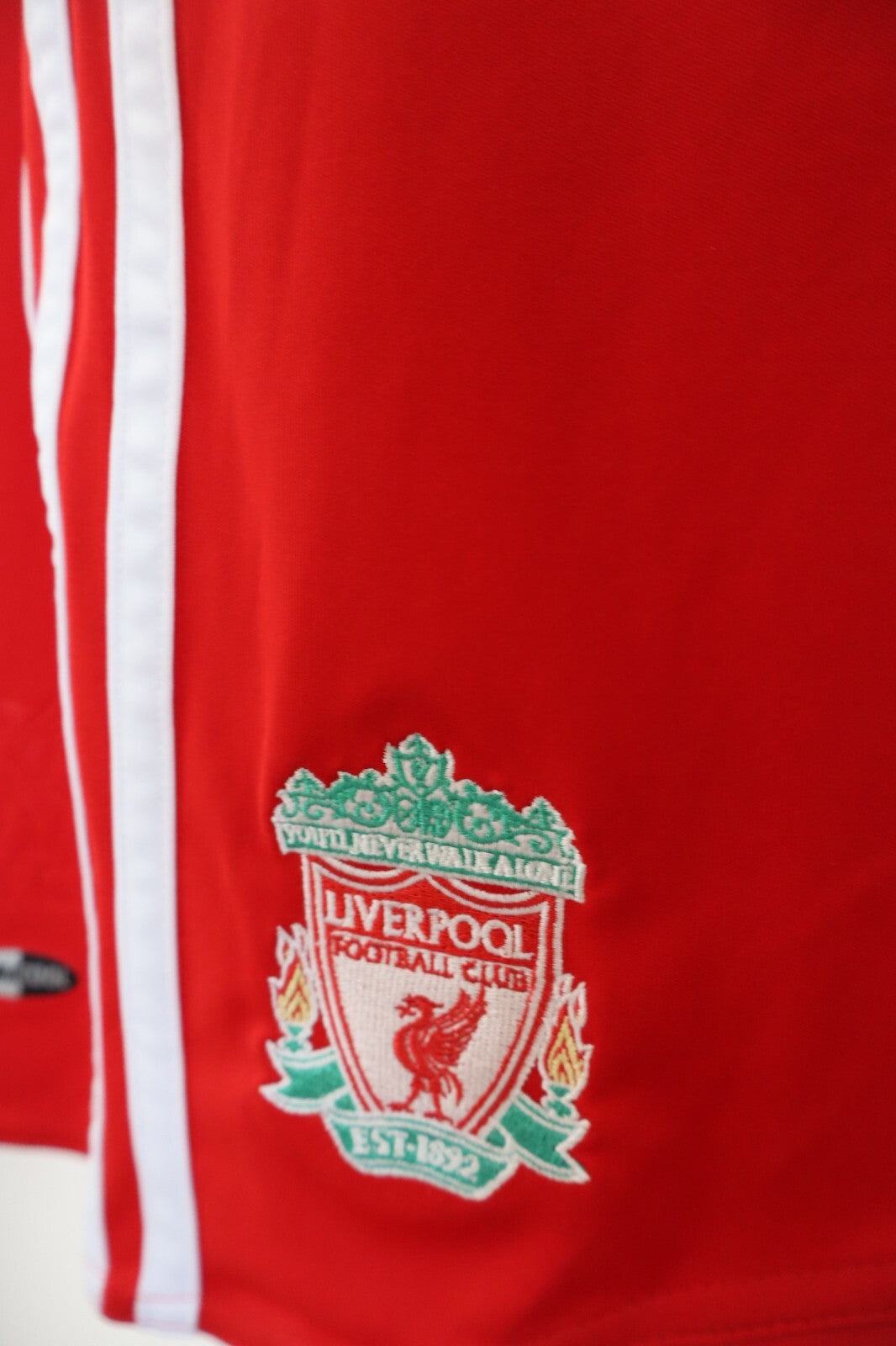 ADIDAS LIVERPOOL COMPLETO CALCIO MAGLIA SHORTS UOMO tg L FOOTBALL JERSEY CALZINI