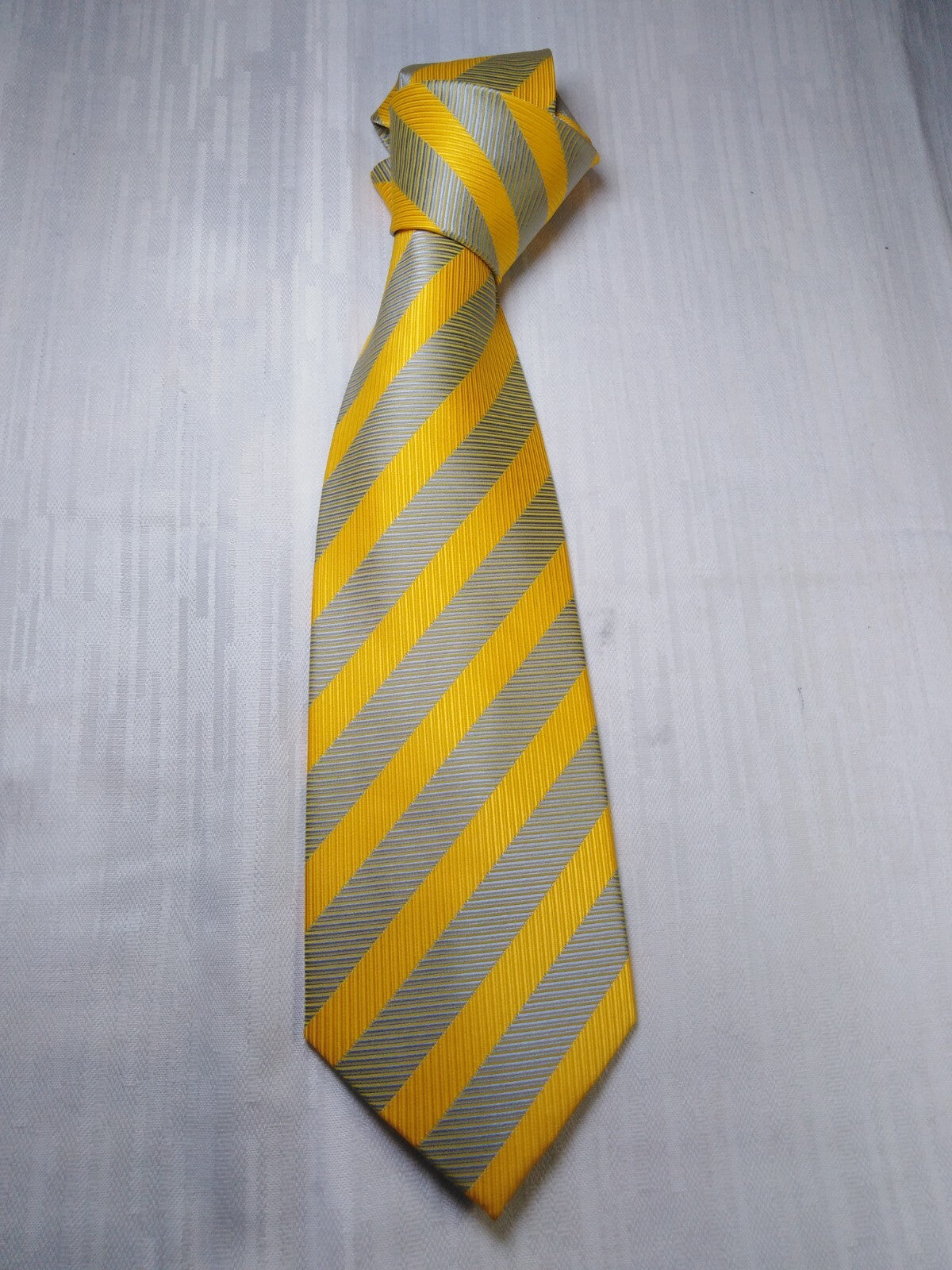 LUCIO LAMBERTI 100% SILK TIE SETA CRAVATTA NECKTIE MADE  ITALY SELF TIPPED
