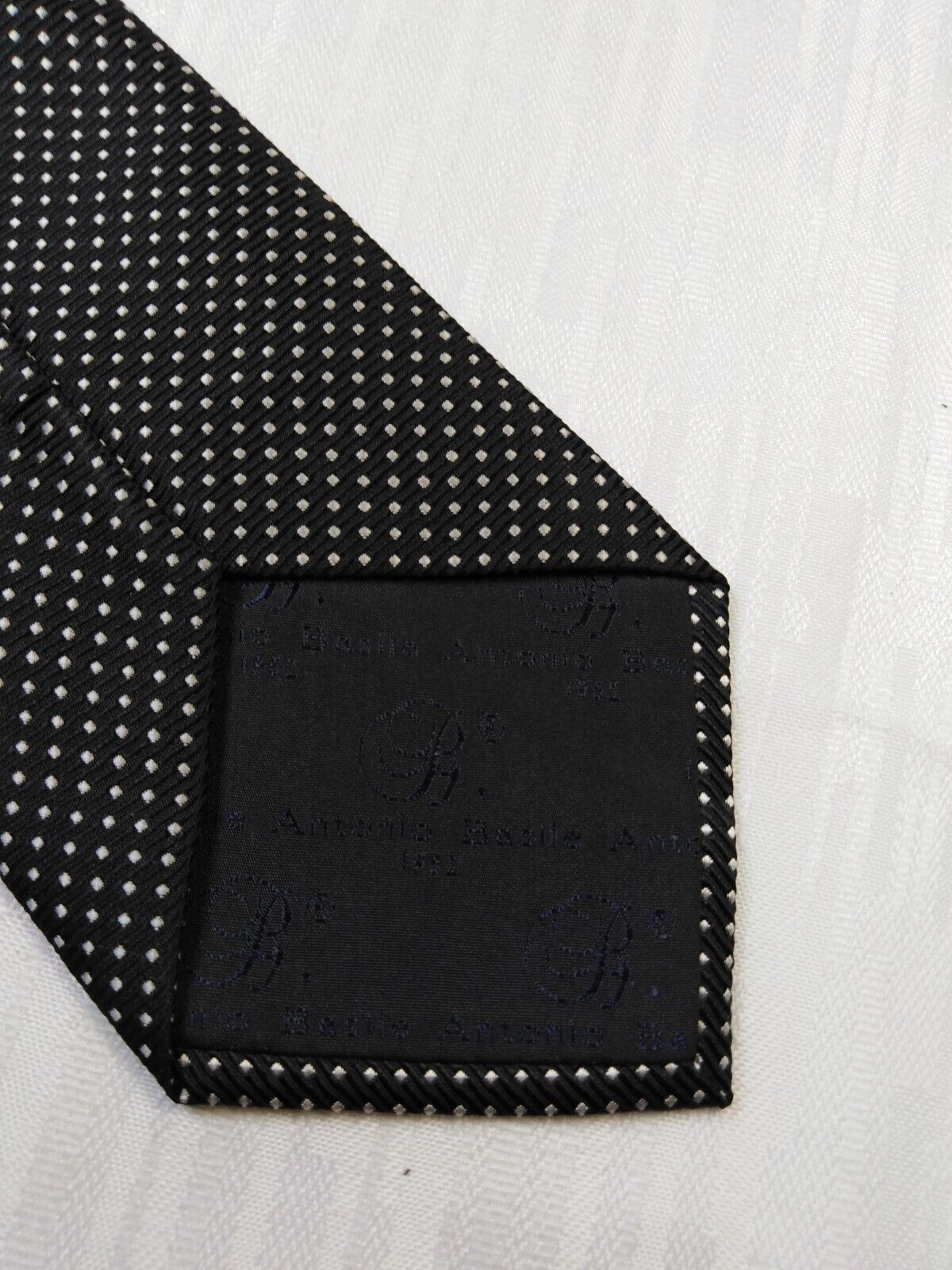ANTONIO BASILE 100% SETA SILK TIE CRAVATTA NECKTIE ITALY VINTAGE