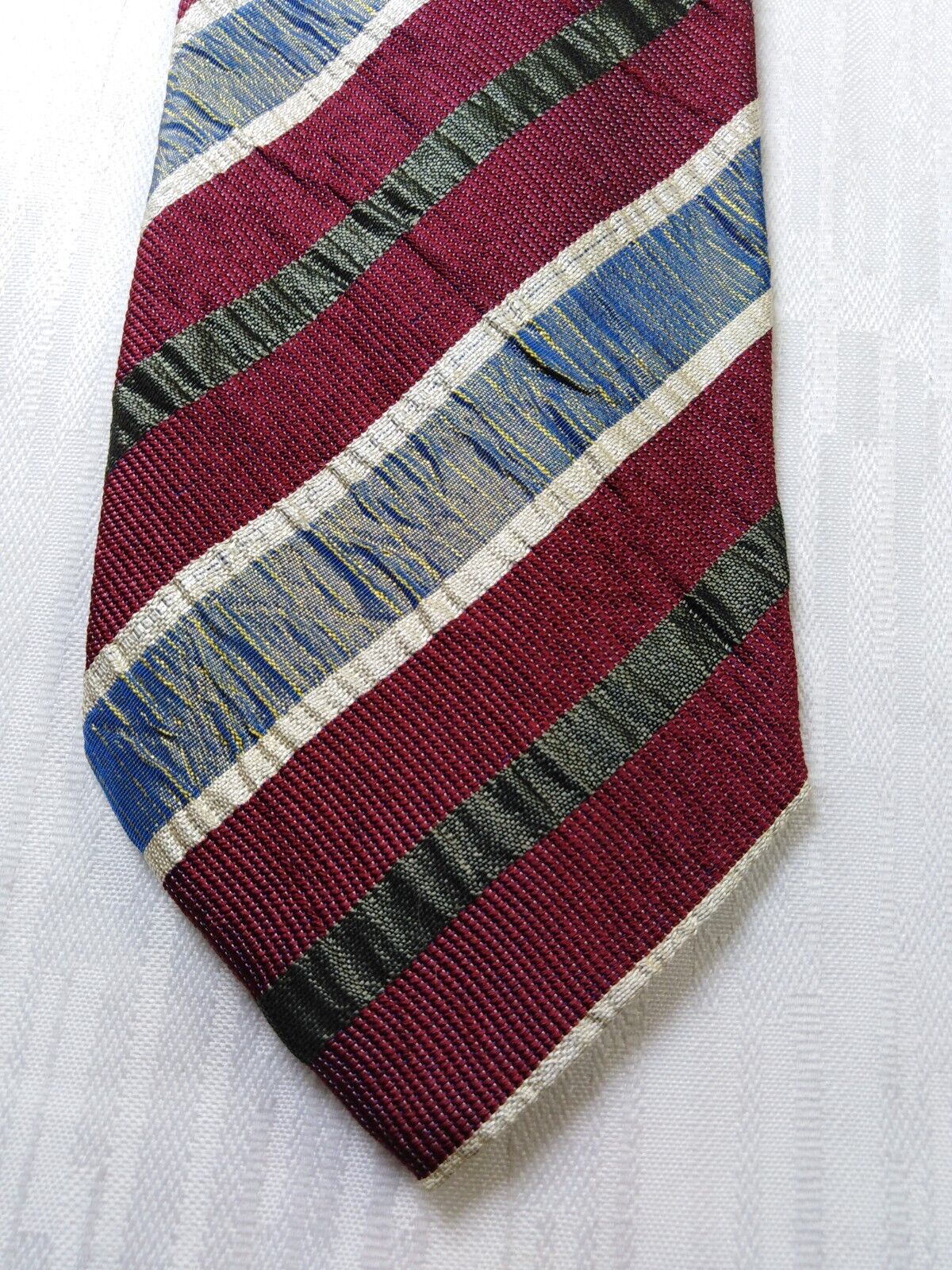 HUGO BOSS 100% SILK TIE SETA CRAVATTA NECKTIE MADE IN ITALIA CLASSIC