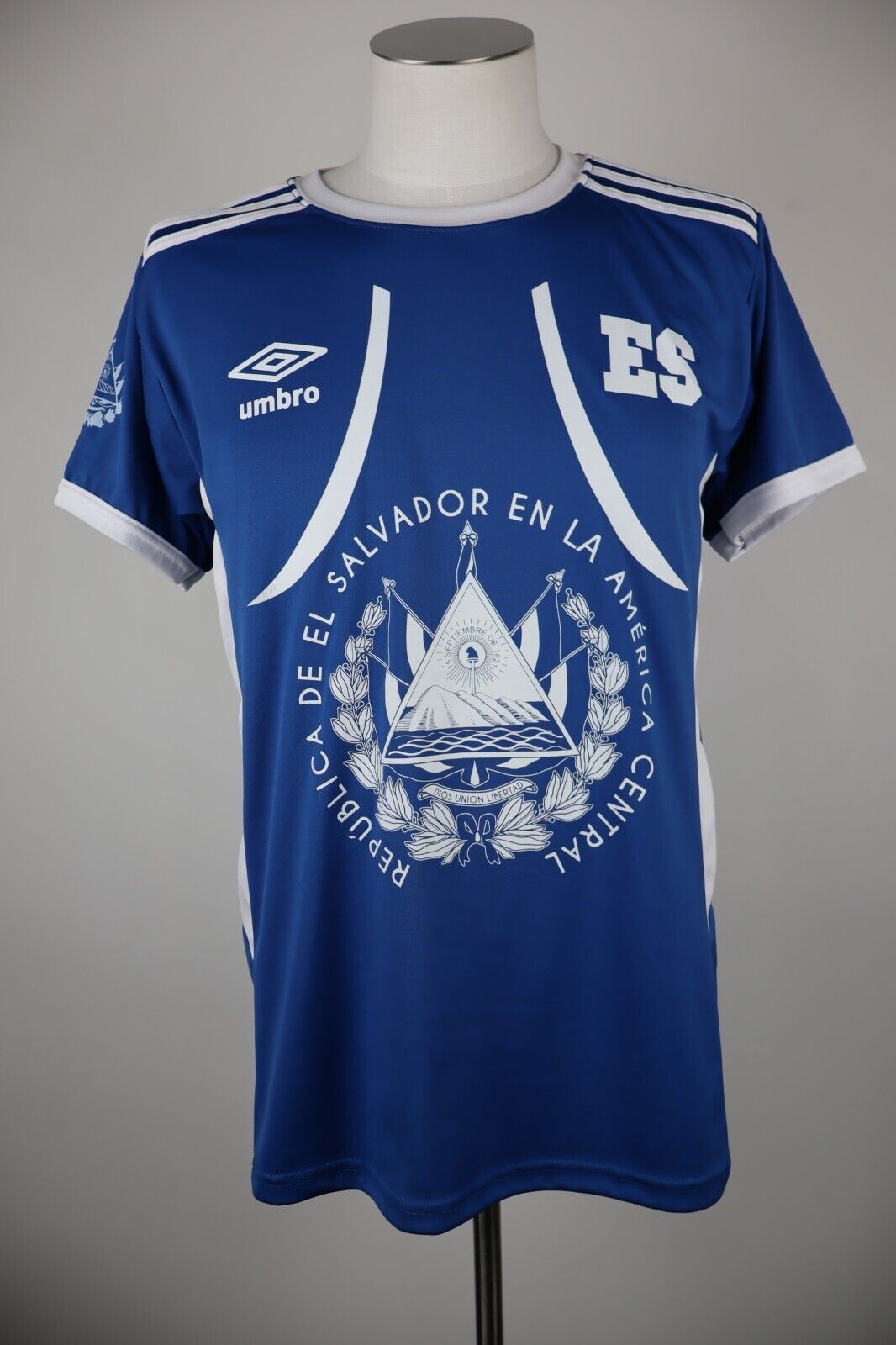 UMBRO EL SALVADOR MAGLIA UOMO TG. L MAN T-SHIRT VINTAGE CASUAL